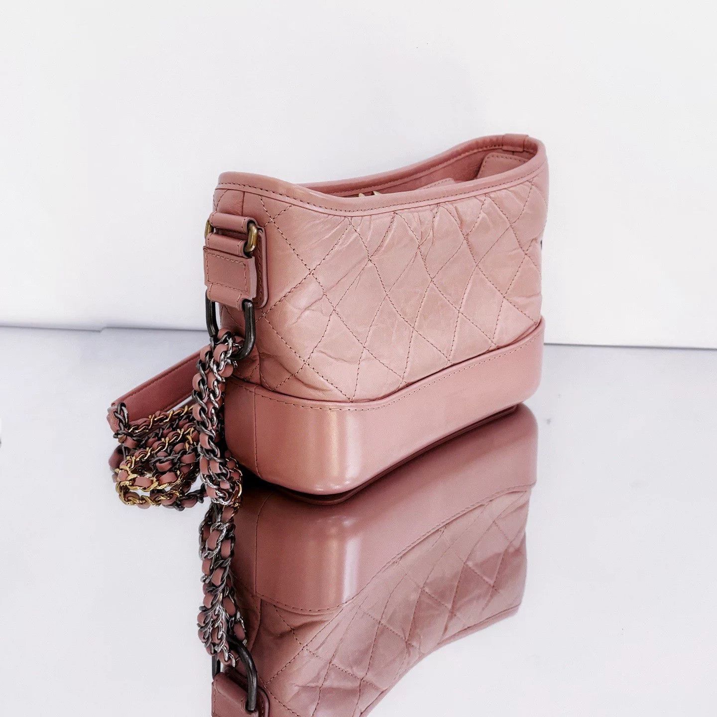 Chanel Pre-loved Bag Very good condition Size ONE SIZE - 5 Thumbnail
