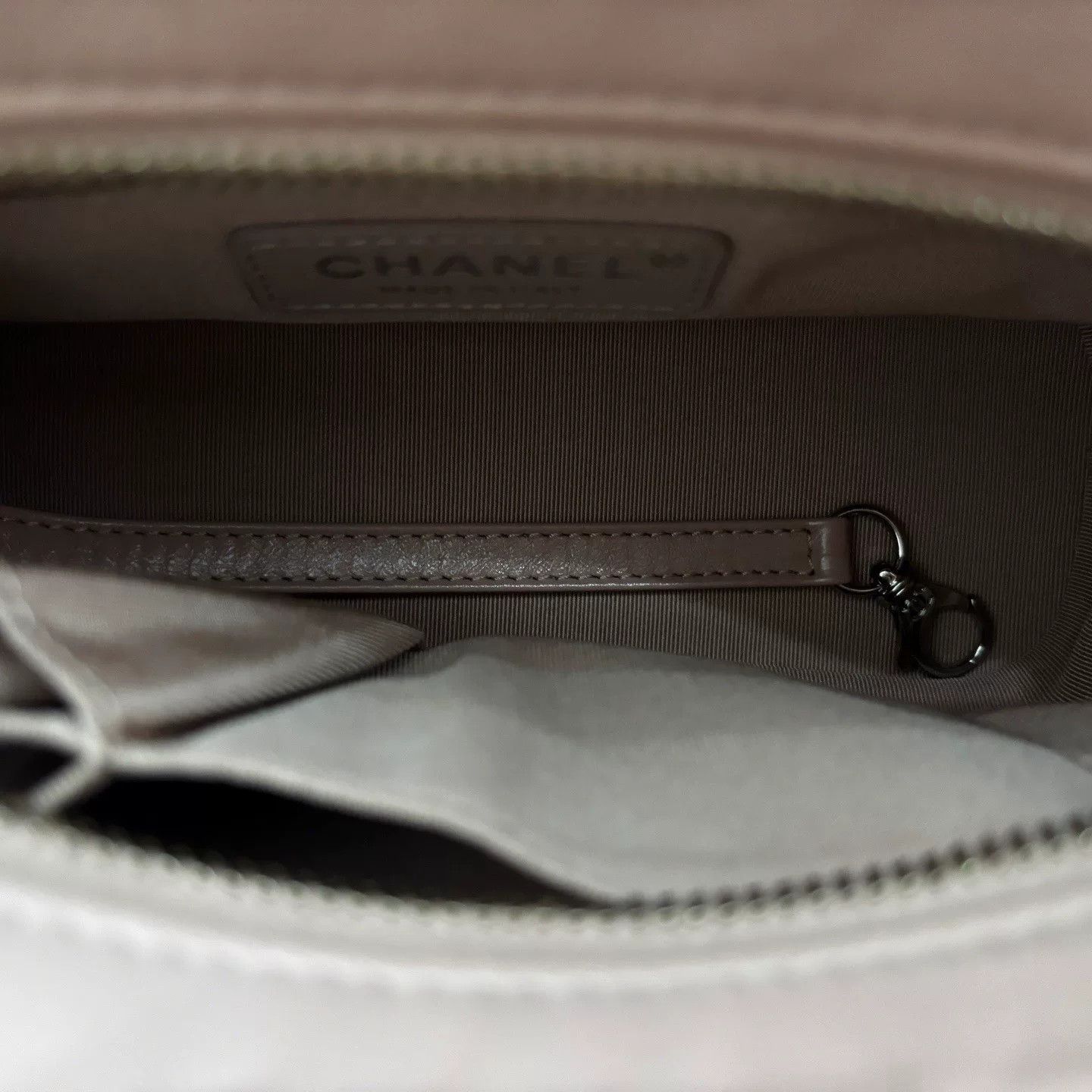 Chanel Pre-loved Bag Very good condition Size ONE SIZE - 7 Thumbnail