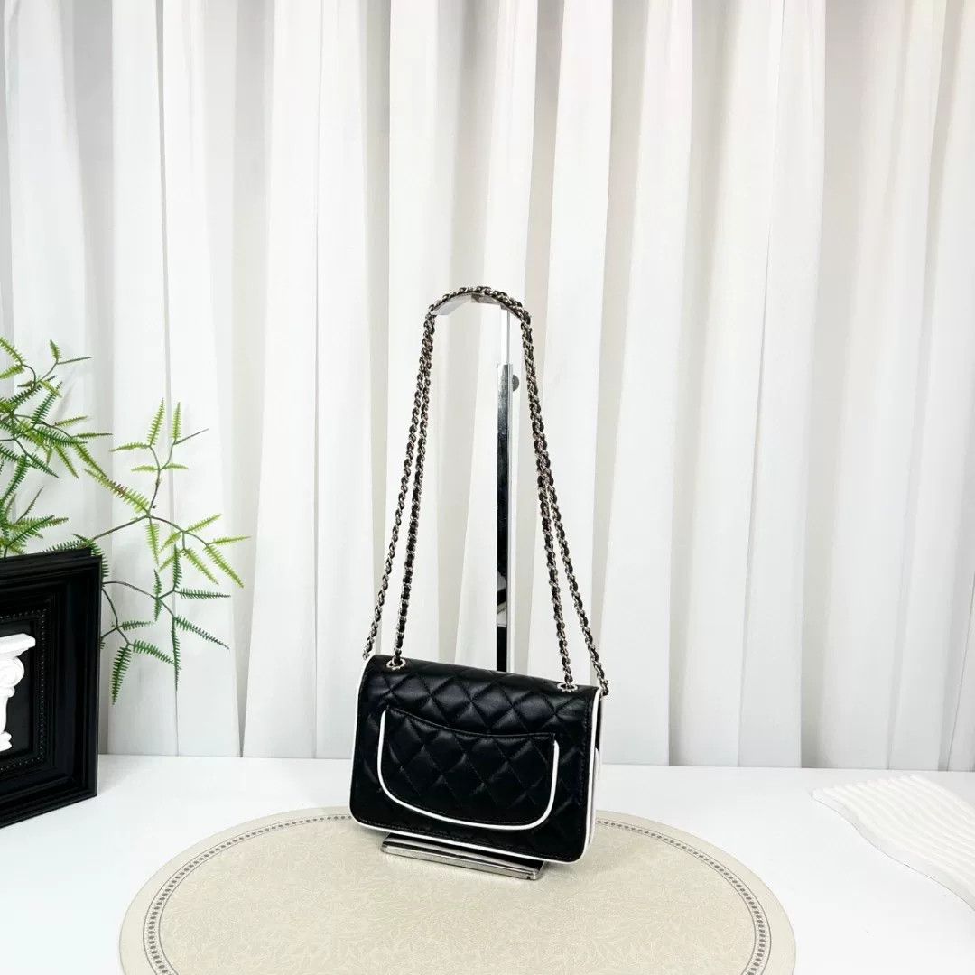 Chanel Pre-loved Bag Very good condition Size ONE SIZE - 3 Thumbnail