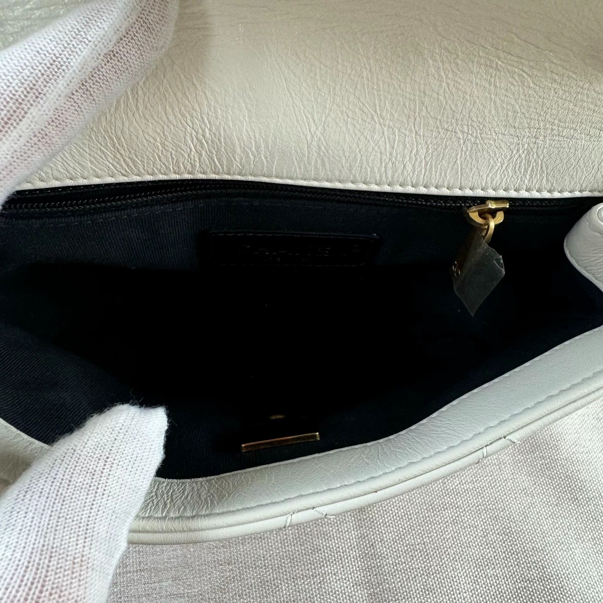 Chanel Pre-loved Bag Very good condition Size ONE SIZE - 6 Thumbnail