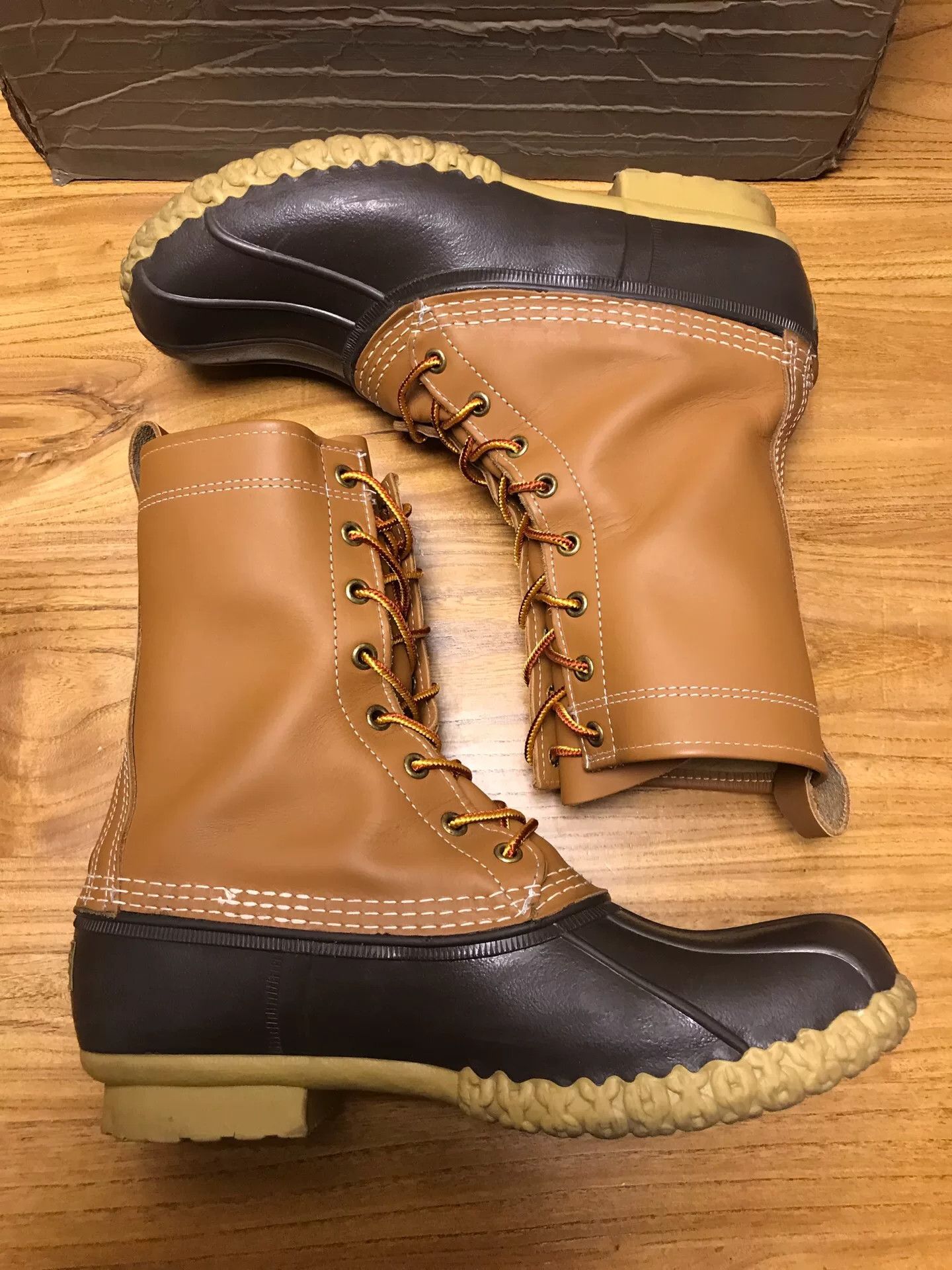L.L. Bean L.L.Bean 10-inch Duck Boots Size US 9 / EU 42 - 6 Thumbnail