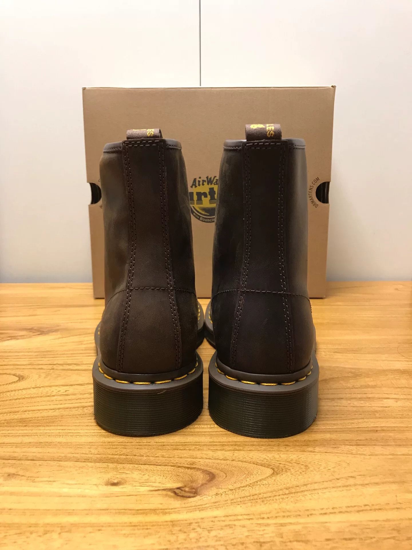 Dr. Martens Dr.Martens 1460 High-Top Crazy Horse Brown Size US 9 / EU 42 - 3 Thumbnail