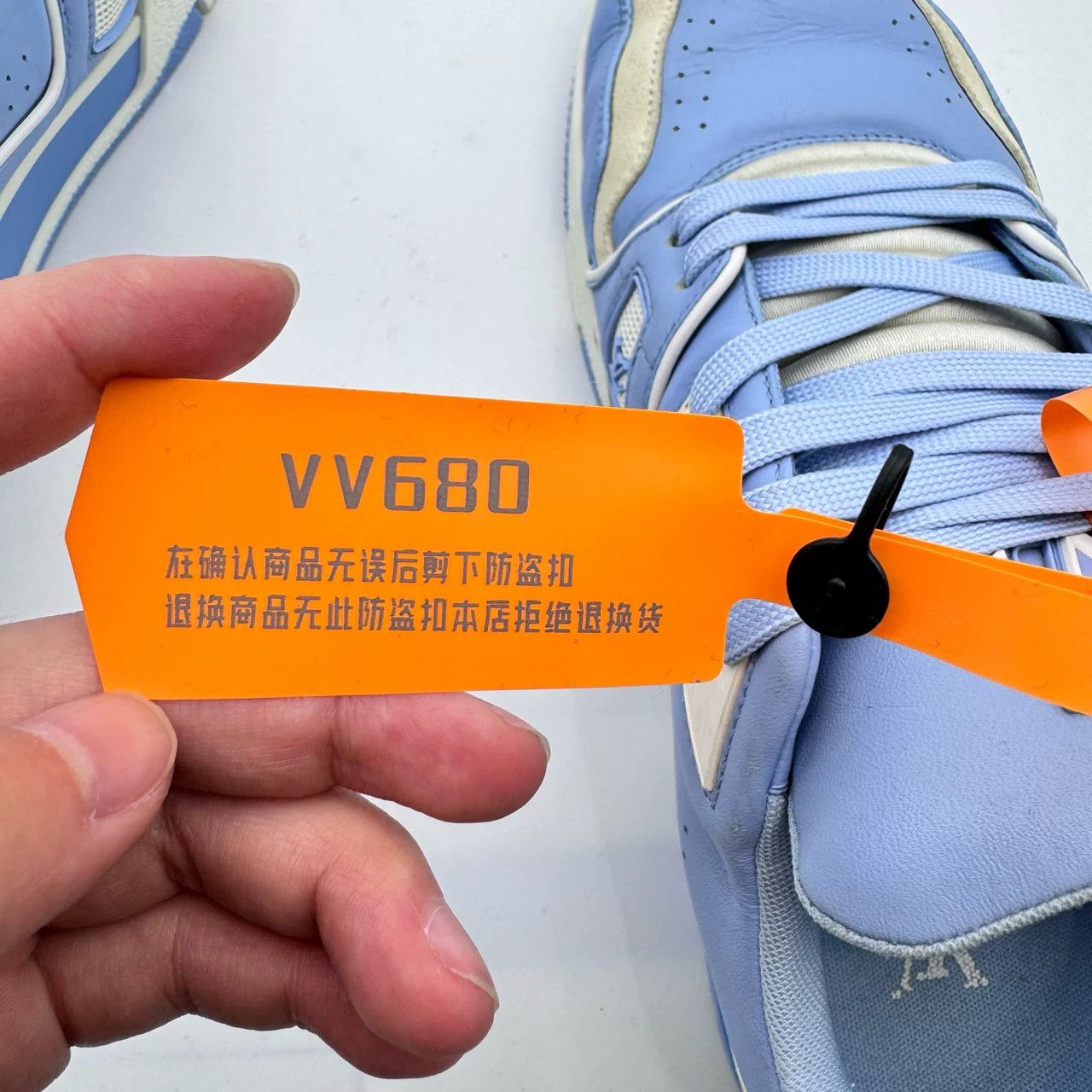 Louis Vuitton LV Sky Blue Spliced Trainer Sneakers Size US 8.5 / EU 41-42 - 6 Thumbnail