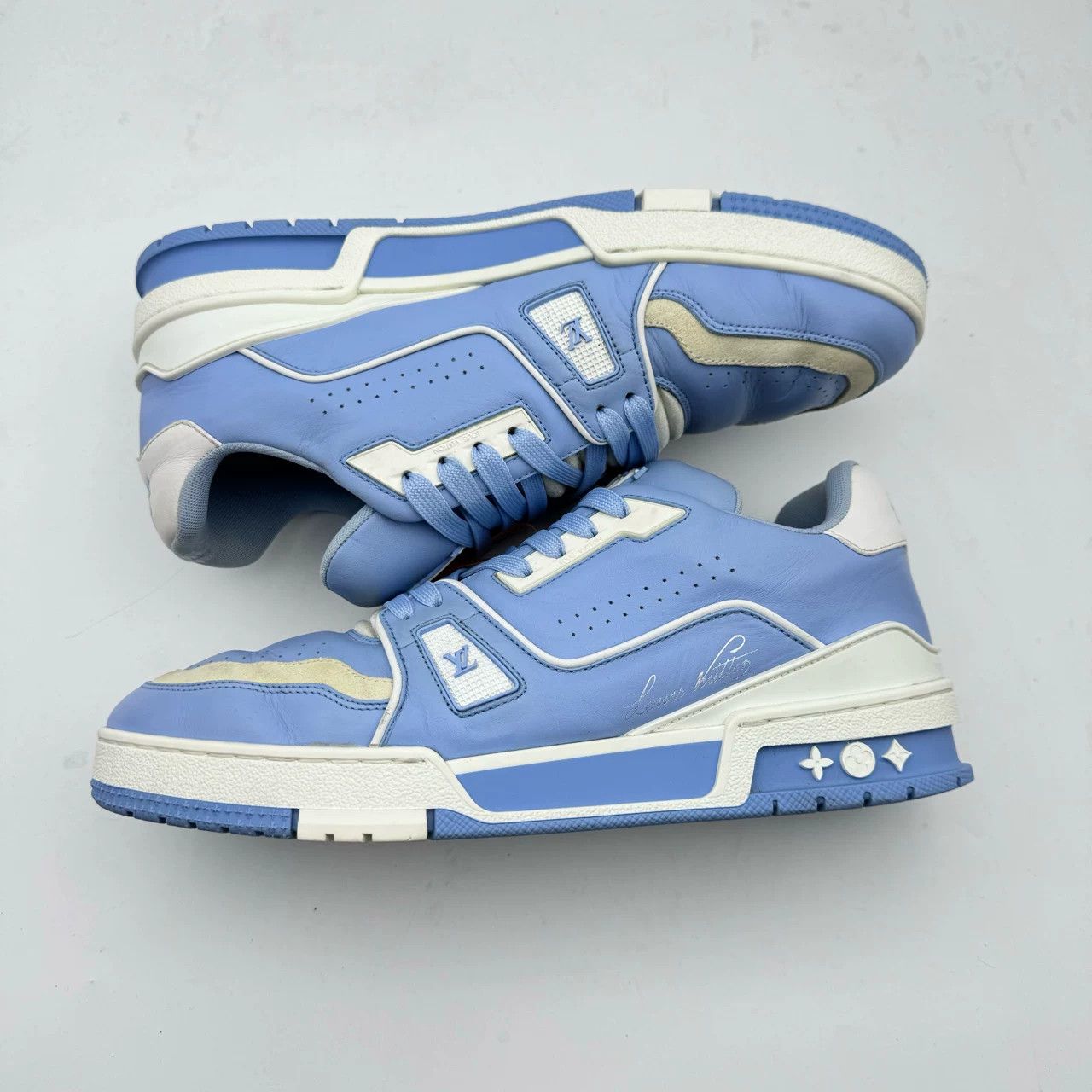 Louis Vuitton LV Sky Blue Spliced Trainer Sneakers Size US 8.5 / EU 41-42 - 2 Thumbnail