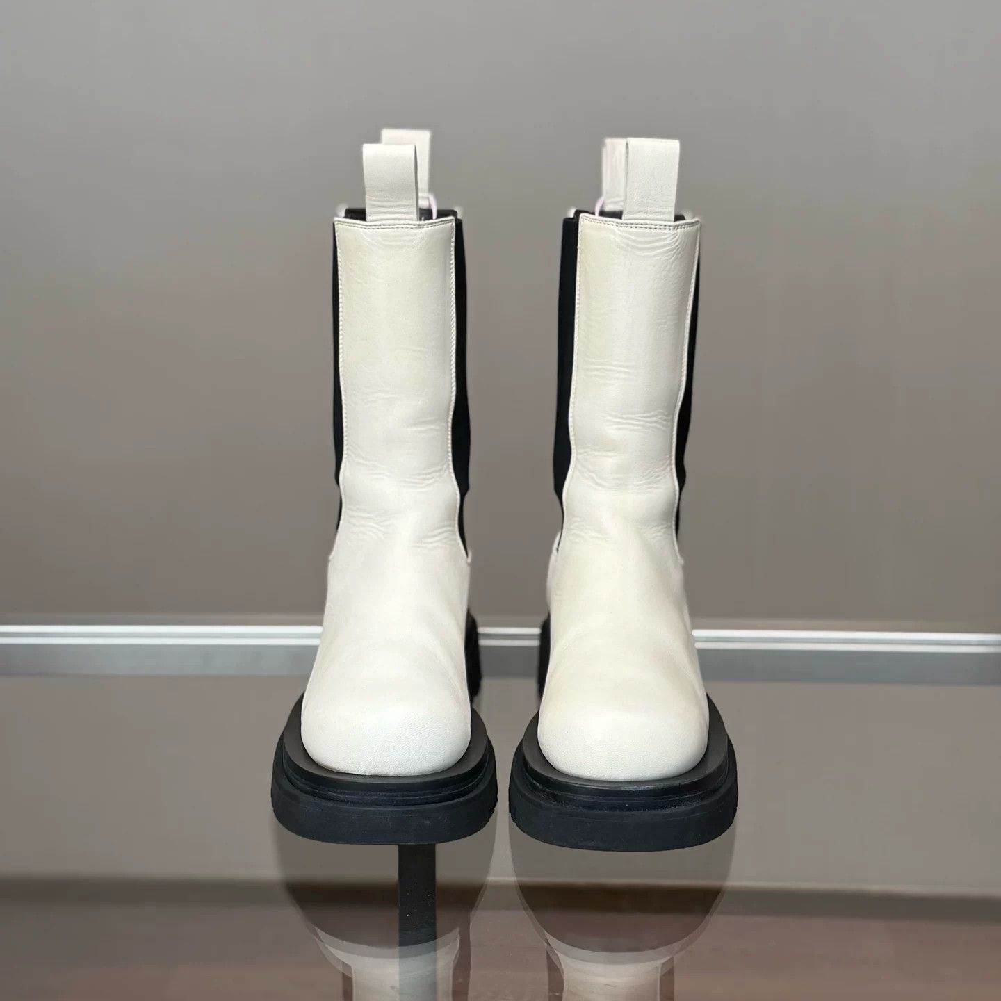 Bottega Veneta Bottega Veneta White Thick-Soled Boots Size US 6 / IT 36 - 2 Thumbnail