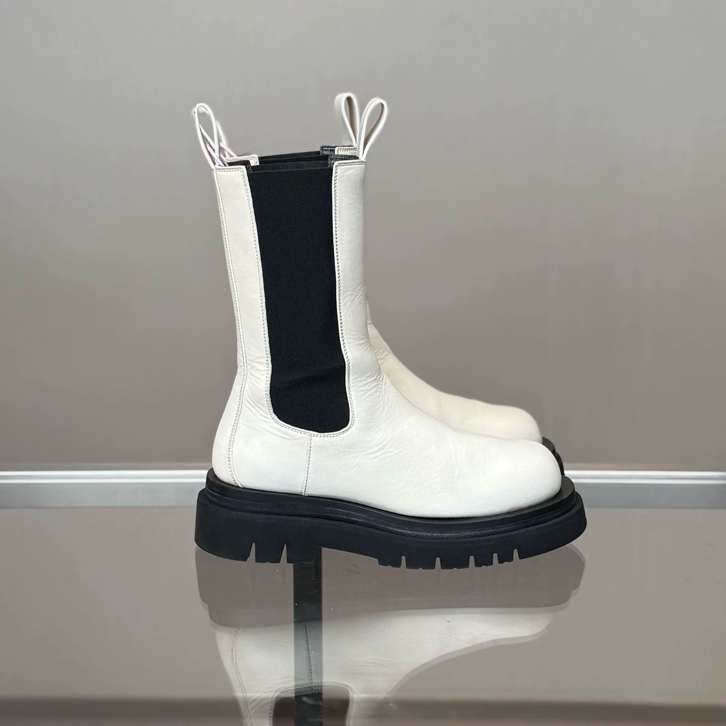 Bottega Veneta Bottega Veneta White Thick-Soled Boots Size US 6 / IT 36 - 5 Thumbnail