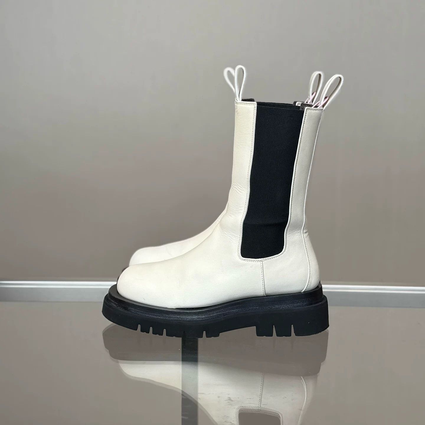 Bottega Veneta Bottega Veneta White Thick-Soled Boots Size US 6 / IT 36 - 3 Thumbnail