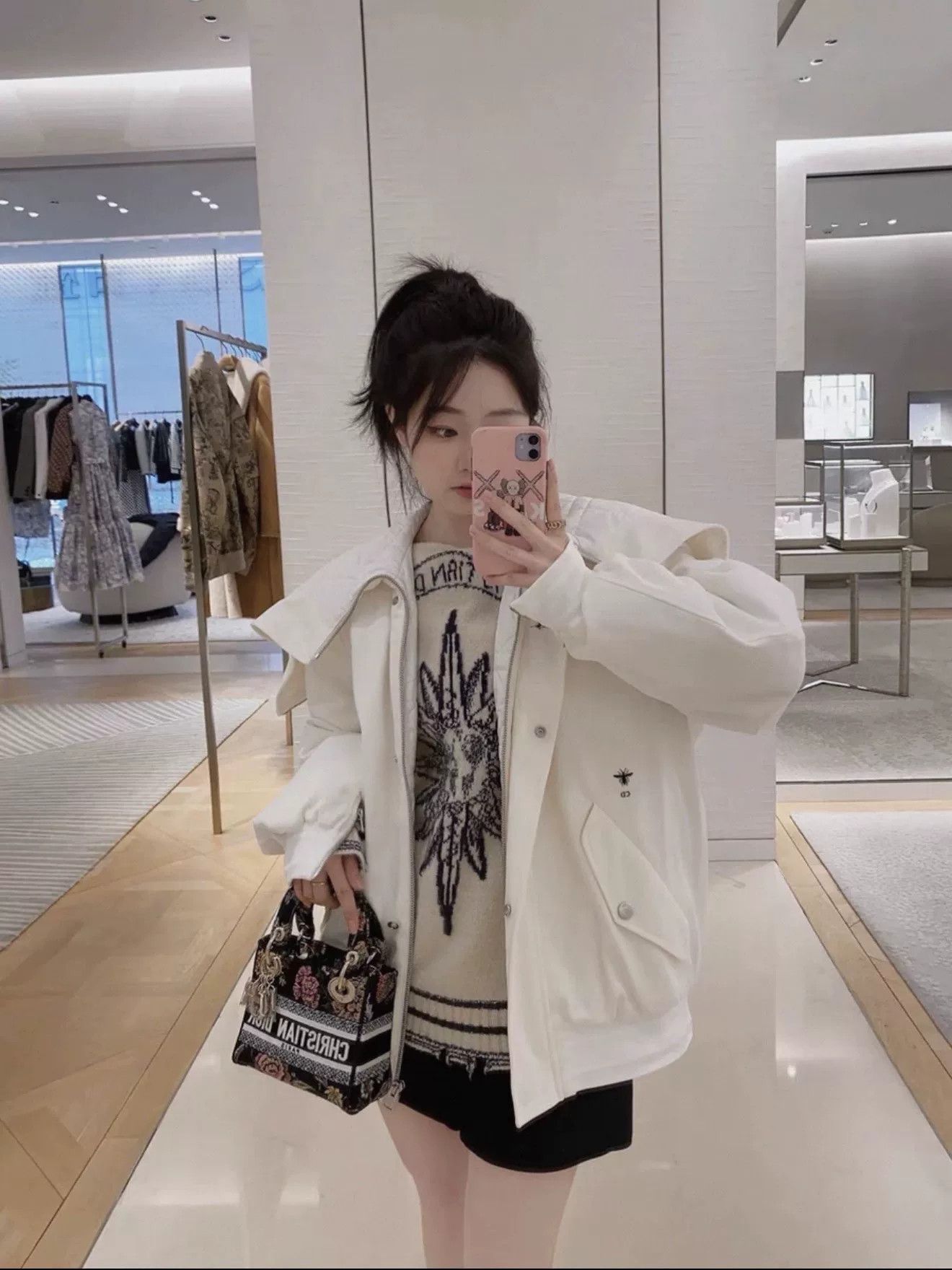 Dior Dior White Bee Embroidery Zip Hood Jacket Size XS / US 0-2 / IT 36-38 - 6 Thumbnail