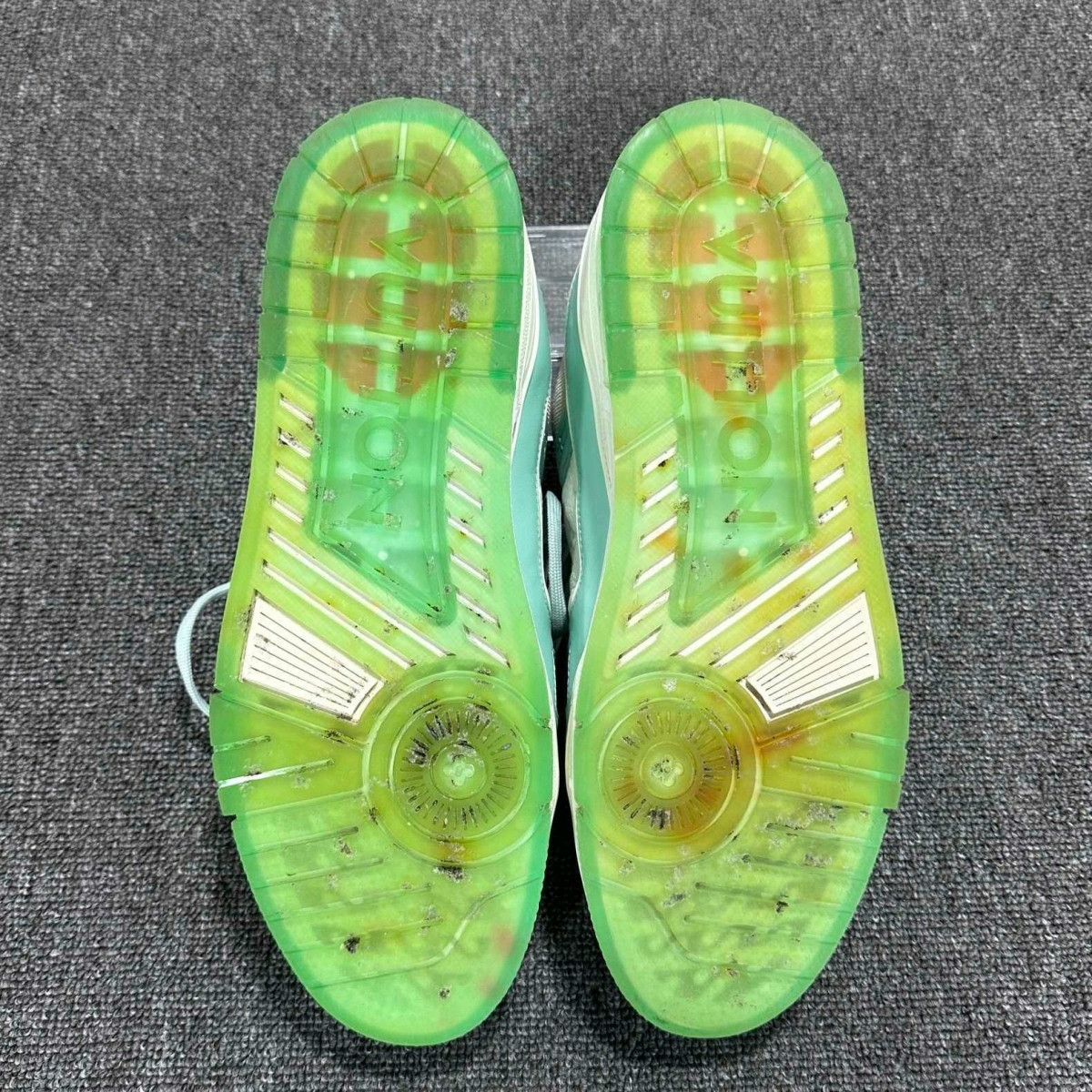 Louis Vuitton Louis Vuitton Trainer Embossed Tiffany Green Size US 10 / EU 43 - 6 Thumbnail