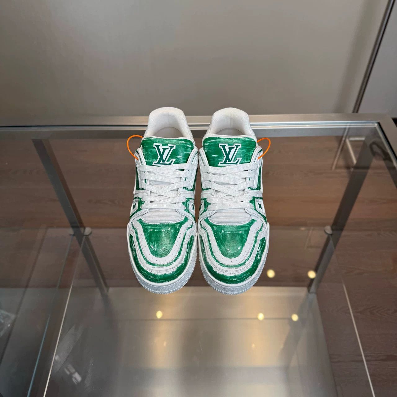 Louis Vuitton Louis Vuitton LV Trainer White Green Size US 11 / EU 44 - 3 Thumbnail