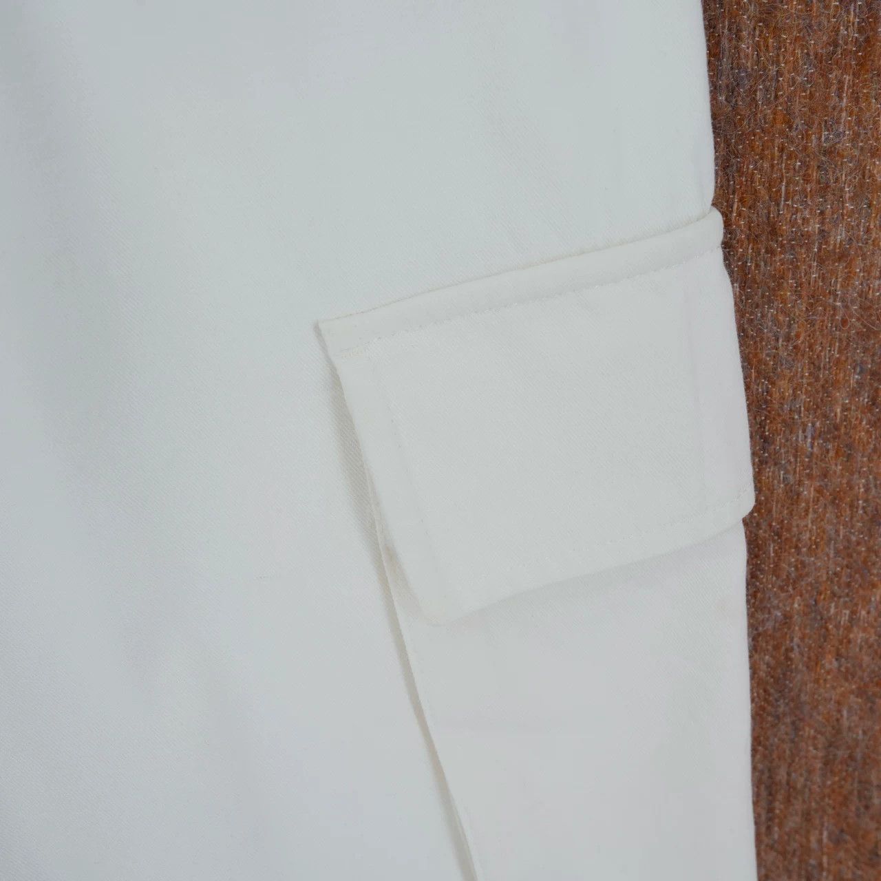 Louis Vuitton Louis Vuitton White Pocket Denim Shorts Size US 27 - 4 Thumbnail