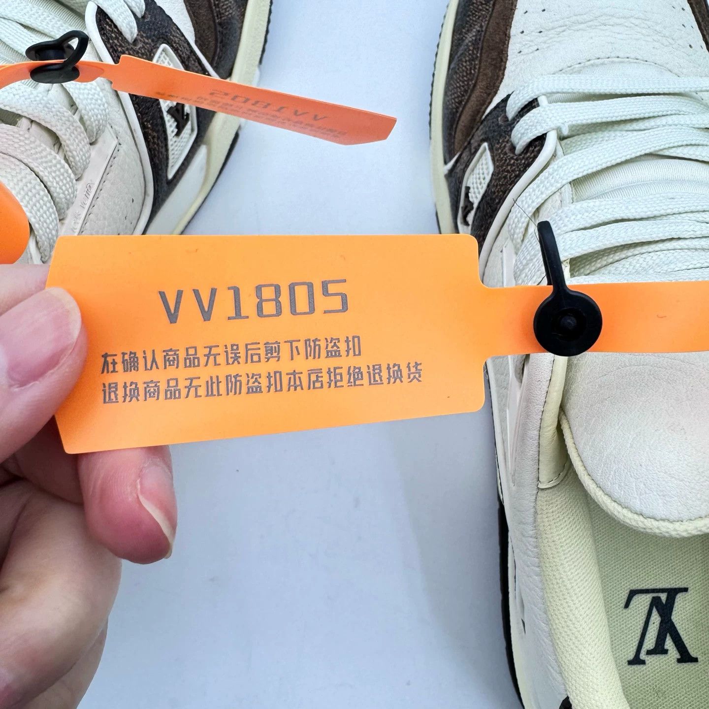 Louis Vuitton LV Trainer White Brown Check Size 7.5/41.5 Size US 8.5 / EU 41-42 - 8 Thumbnail