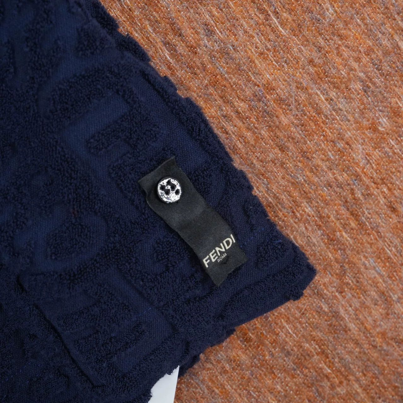 Fendi FENDI Navy Towel Embossed Short-Sleeve Size US S / EU 44-46 / 1 - 4 Thumbnail