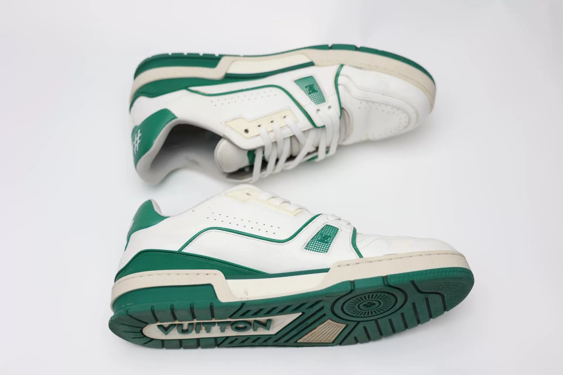 Louis Vuitton Louis Vuitton White Green Trainer Size US 8 / EU 41 - 4 Thumbnail