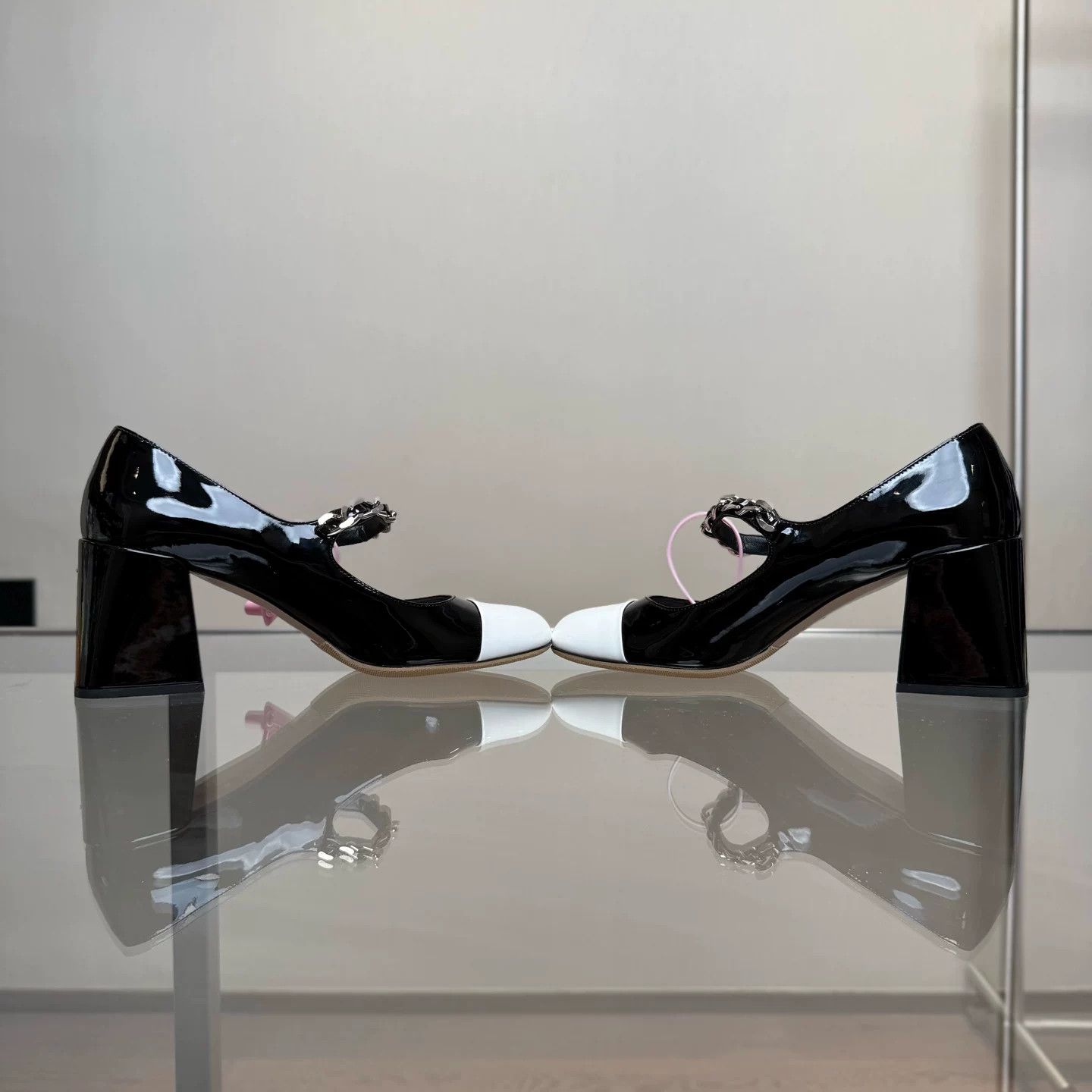 Miu Miu Miu Miu Black White Patent Pearl Mary Jane Heels Size US 5 / IT 35 - 6 Thumbnail