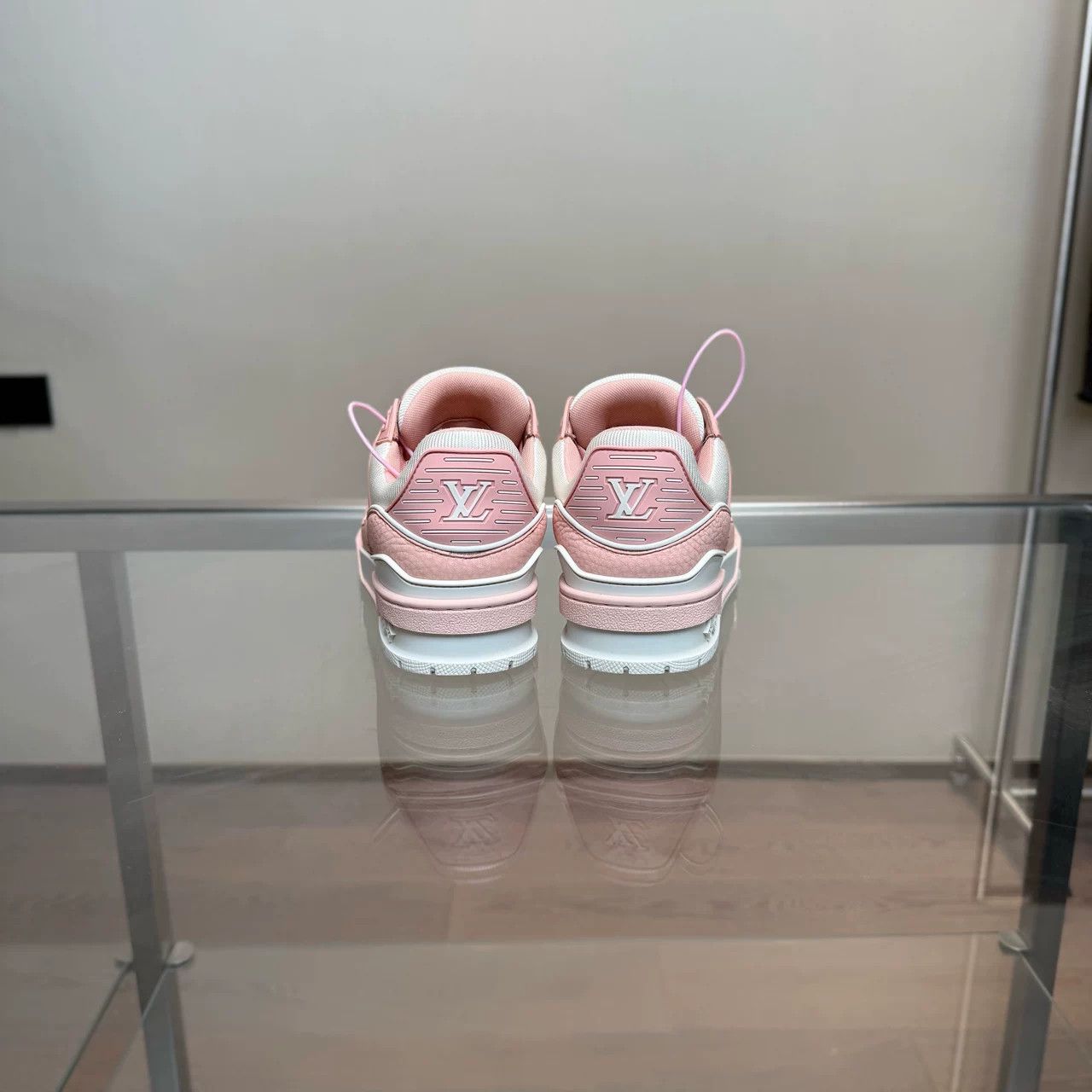 Louis Vuitton Louis Vuitton LV Trainer Pink White Size US 4.5 / IT 34.5 - 6 Thumbnail