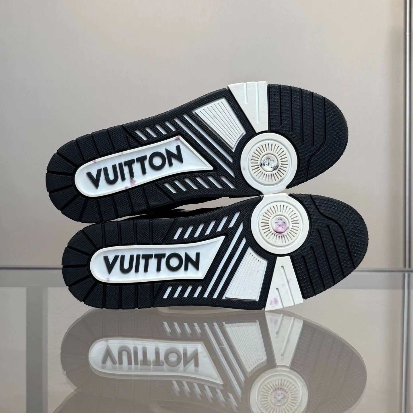 Louis Vuitton Louis Vuitton LV Trainer Sneakers Size US 9 / EU 42 - 7 Thumbnail