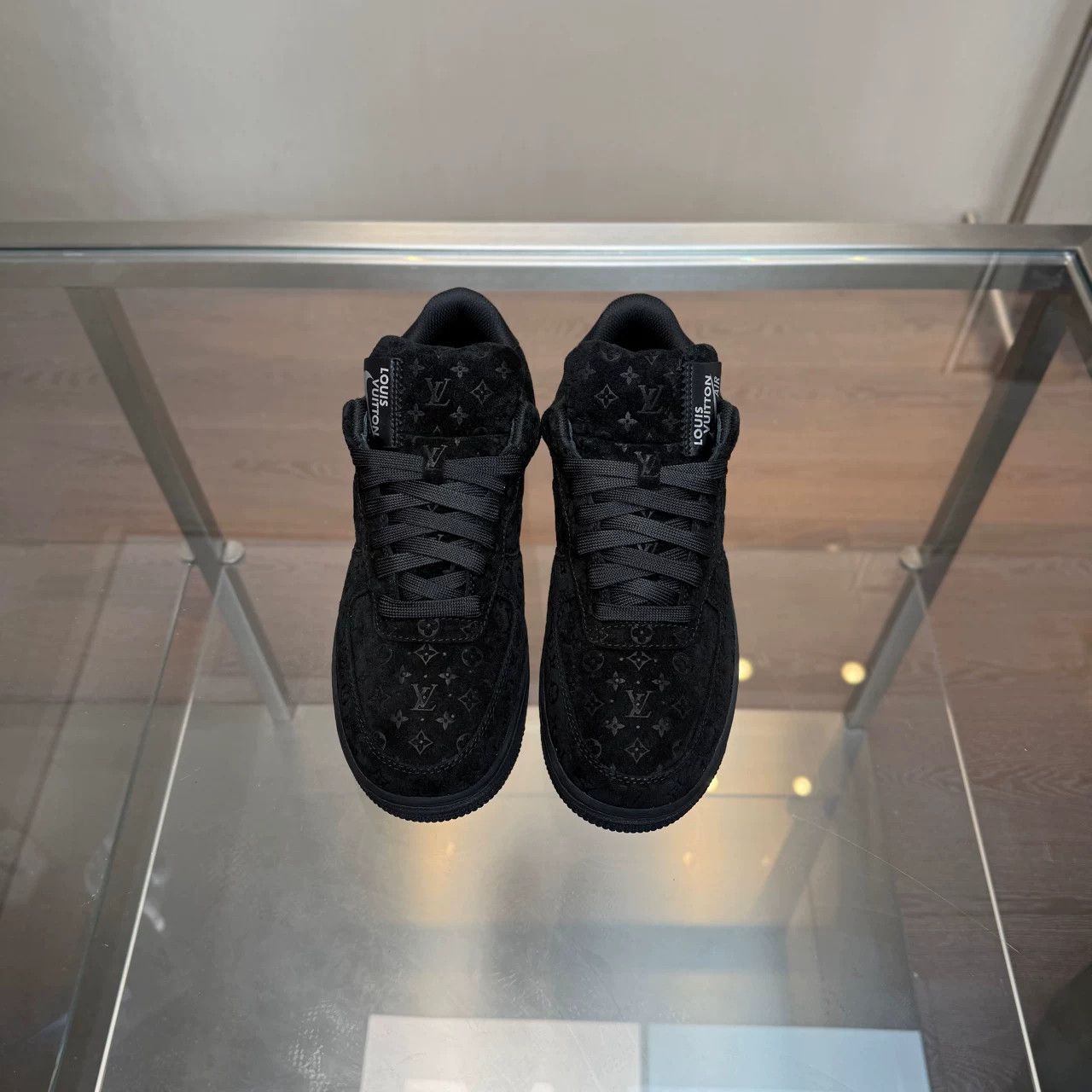 Louis Vuitton Nike x Louis Vuitton LV Air Force 1 Size US 8 / IT 38 - 5 Thumbnail