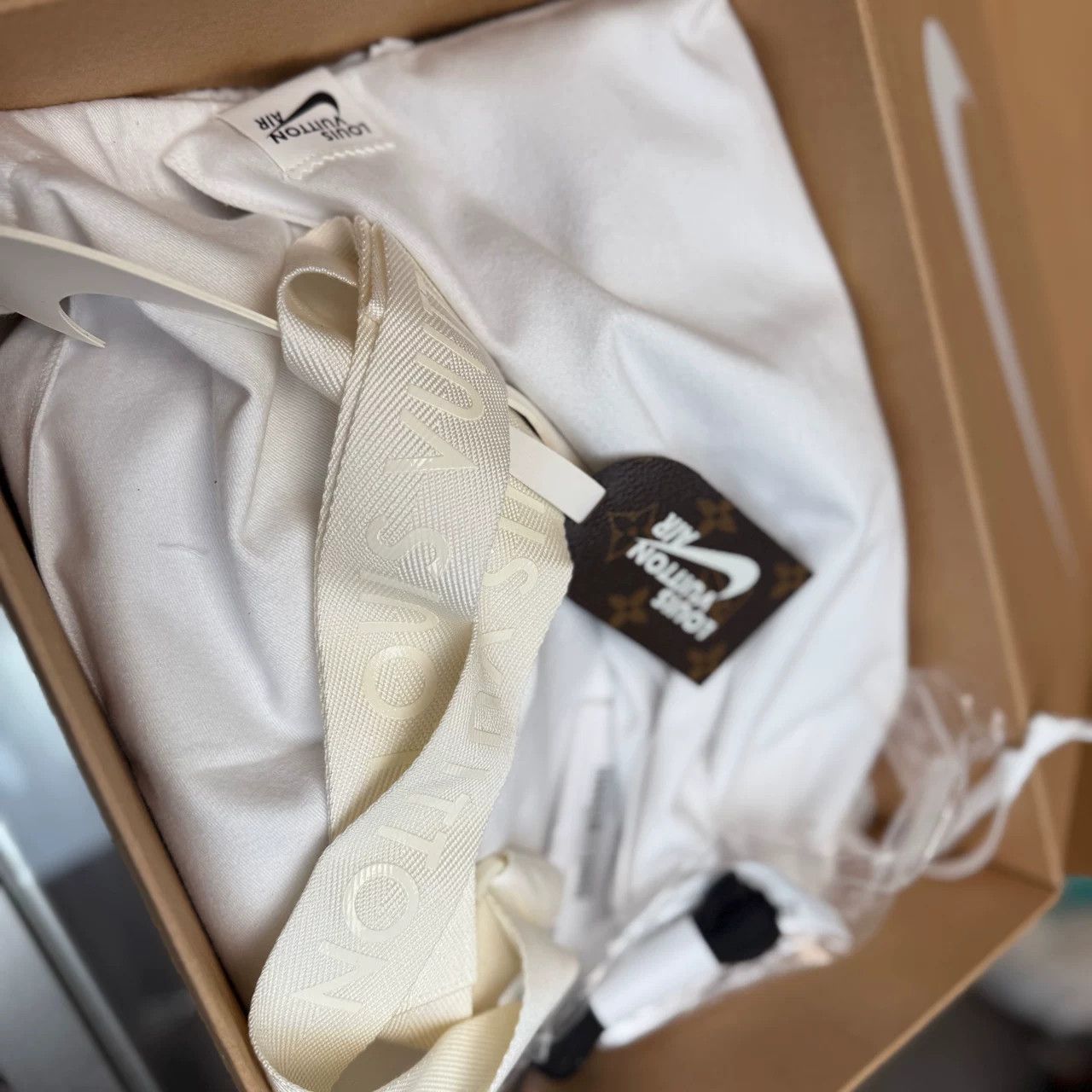 Louis Vuitton Nike x Louis Vuitton LV Air Force 1 Size US 8 / IT 38 - 9 Thumbnail