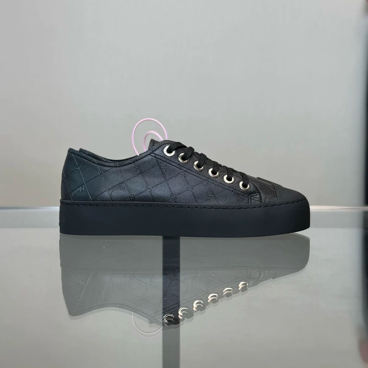 Chanel Chanel 25P Logo Print Sneakers Size US 6.5 / IT 36.5 - 4 Thumbnail