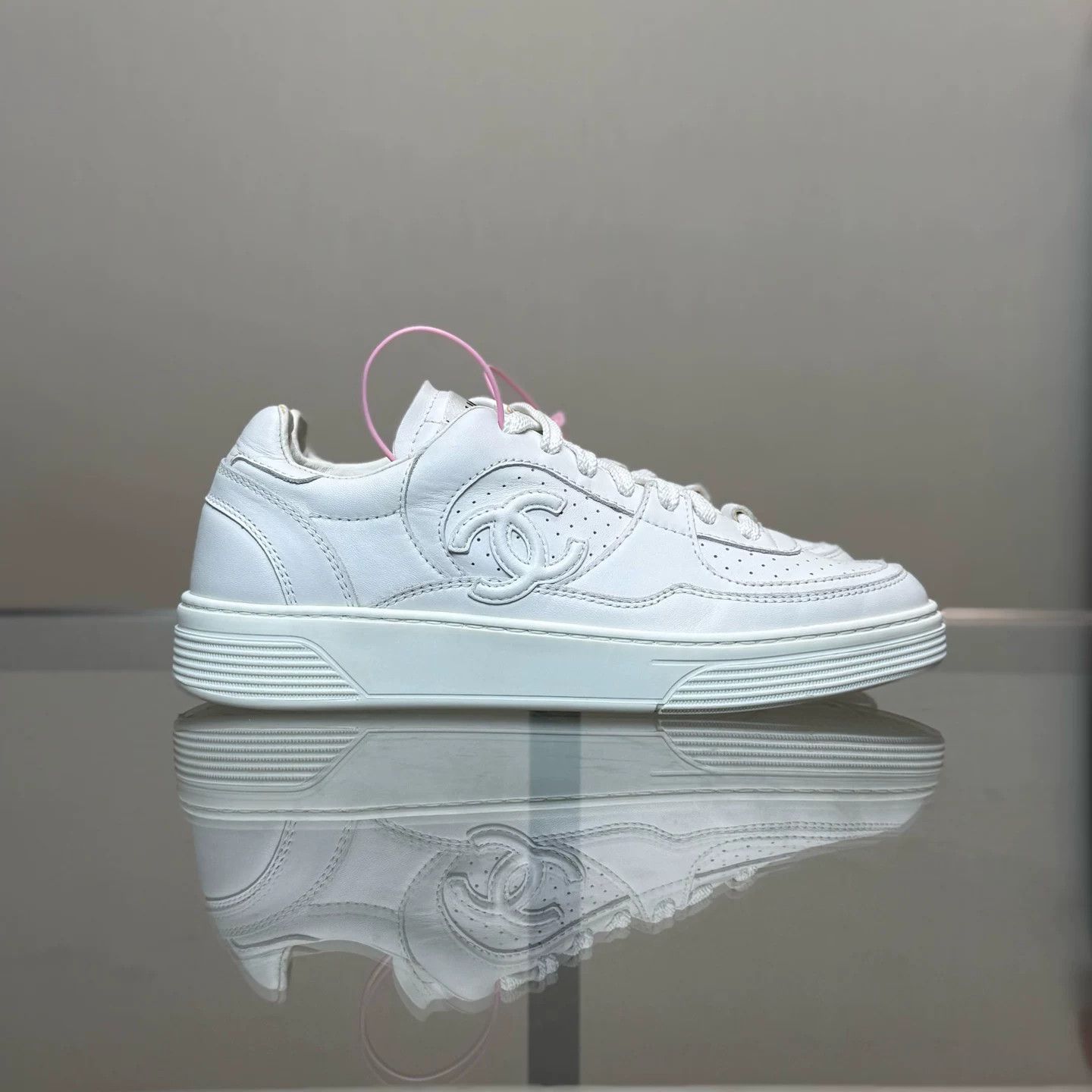 Chanel CHANEL 23A Double C Logo White Sneakers Size US 5.5 / IT 35.5 - 3 Thumbnail