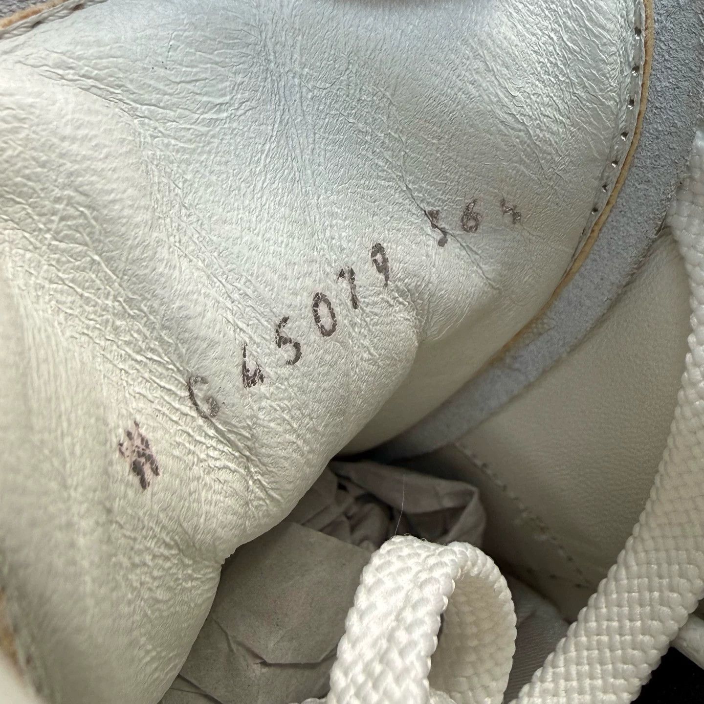 Chanel CHANEL 23A Double C Logo White Sneakers Size US 5.5 / IT 35.5 - 8 Thumbnail