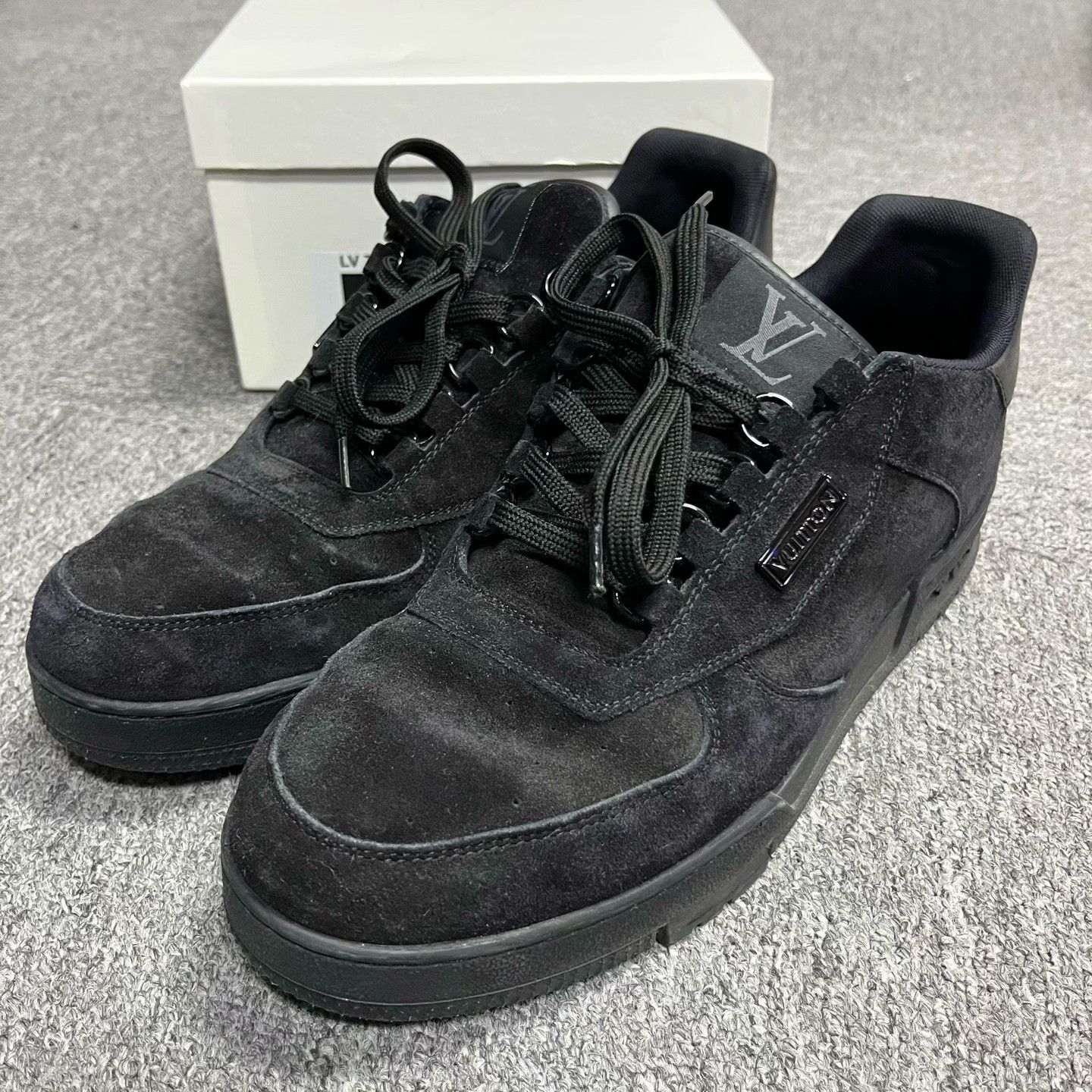 Louis Vuitton Louis Vuitton Black Round-Toe Casual Shoes Size US 8.5 / EU 41-42 - 2 Thumbnail
