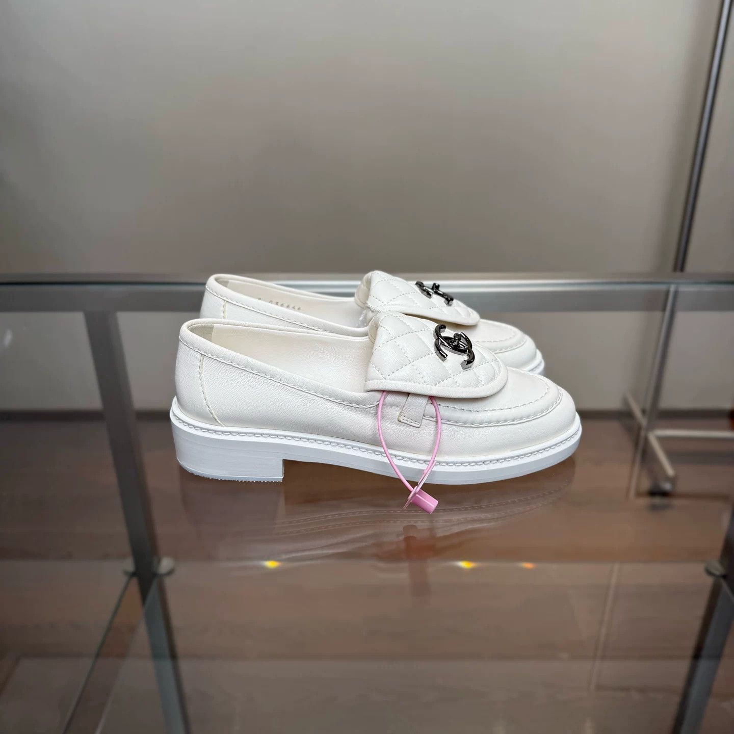 Chanel Chanel White CC Gold Buckle Loafers Size US 4.5 / IT 34.5 - 3 Thumbnail