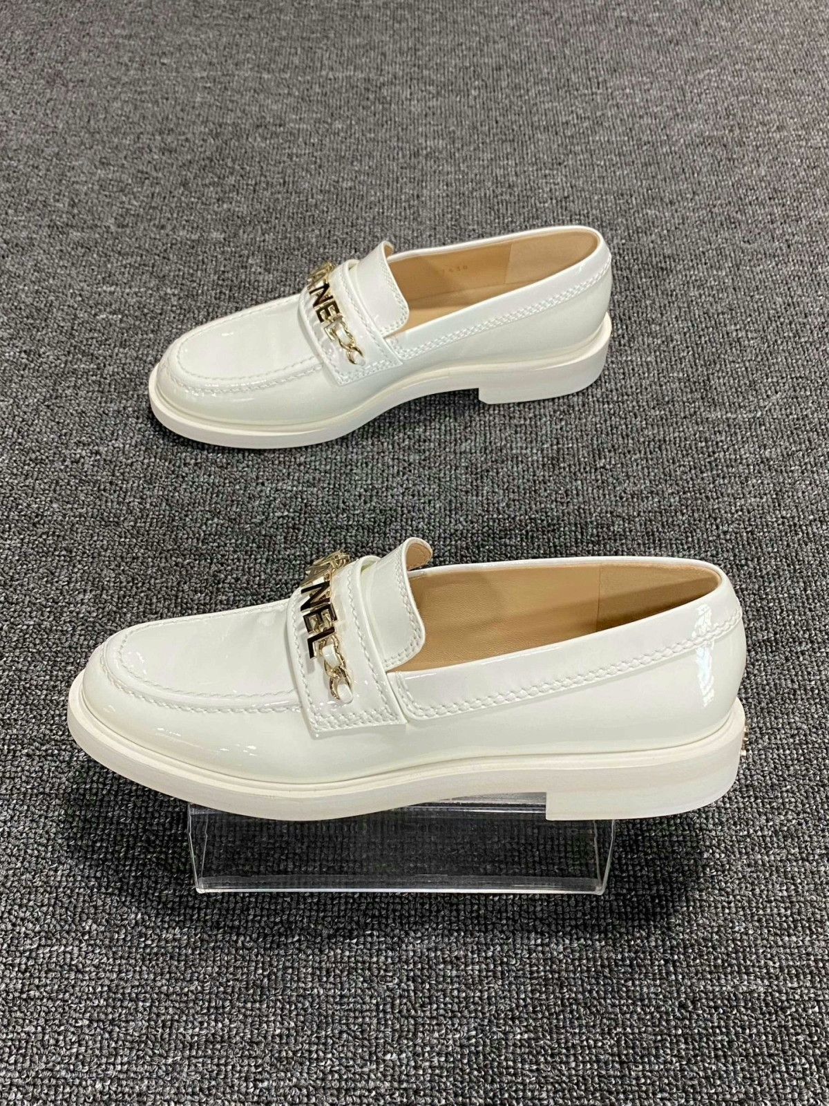 Chanel Chanel Chain Metal Logo Loafers Size US 6 / IT 36 - 2 Thumbnail