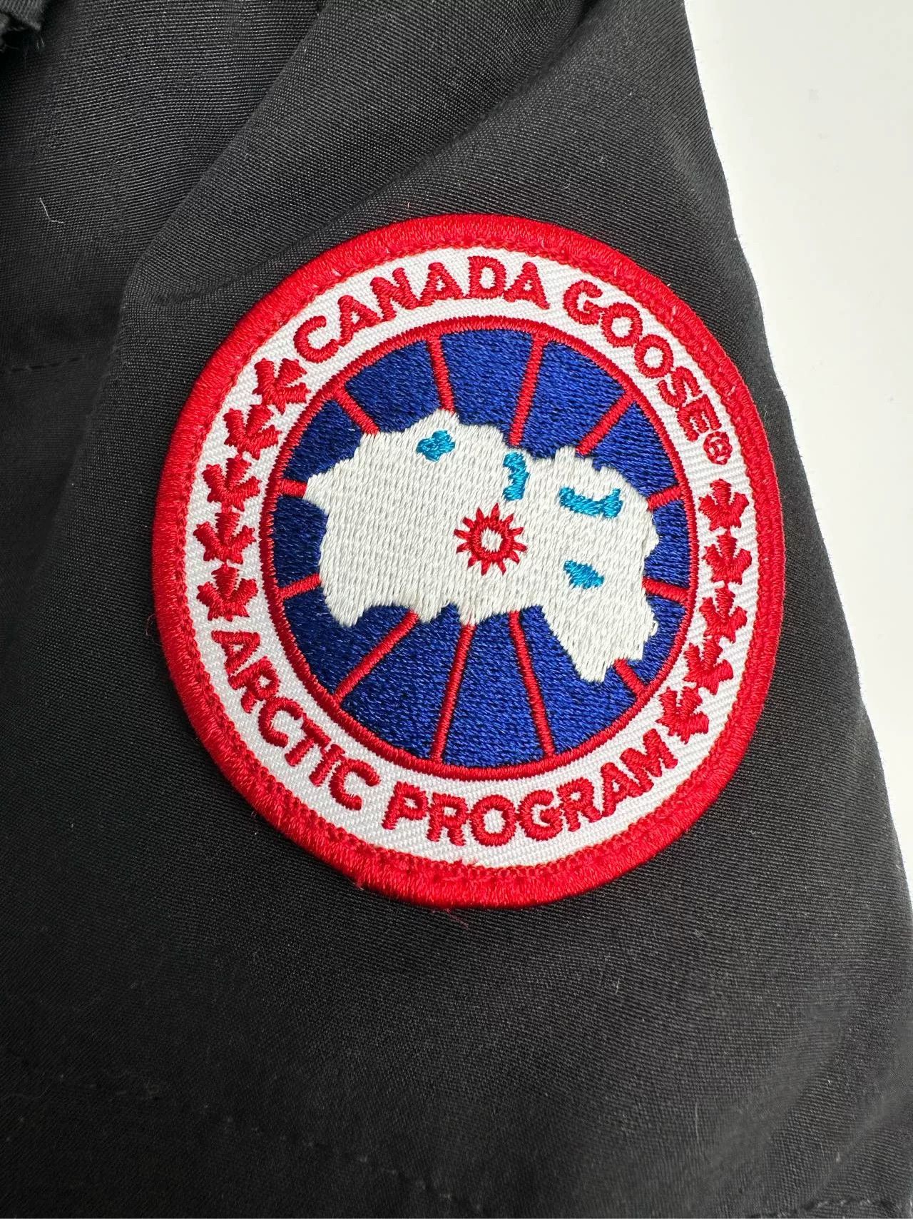 Canada Goose Canada Goose 3802L Down Jacket Size US XS / EU 42 / 0 - 3 Thumbnail