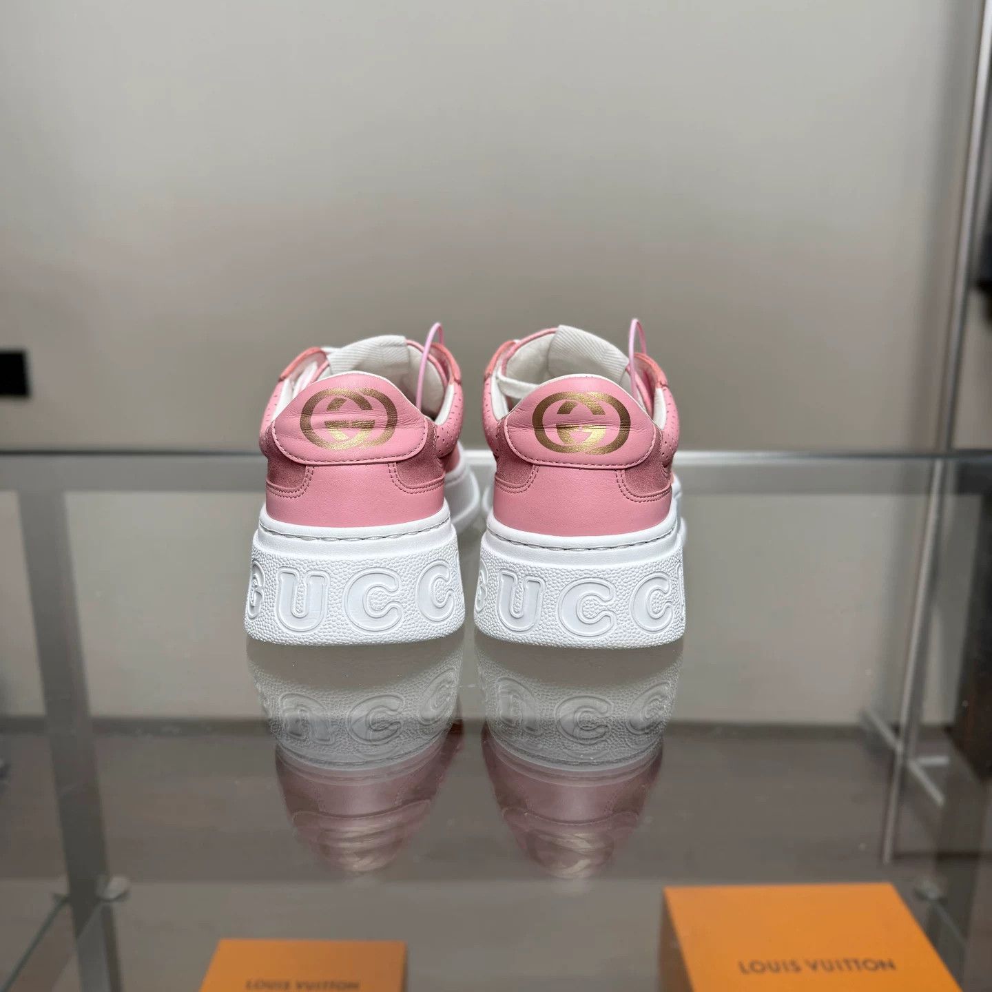 Gucci Gucci Pink GG Biscuit Sneakers Size US 5 / IT 35 - 5 Thumbnail