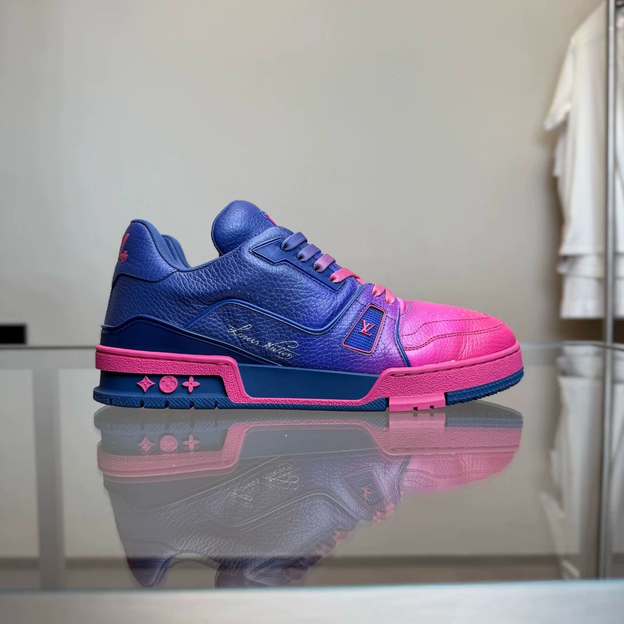 Louis Vuitton Louis Vuitton Trainer Sneakers Size US 8 / EU 41 - 2 Thumbnail