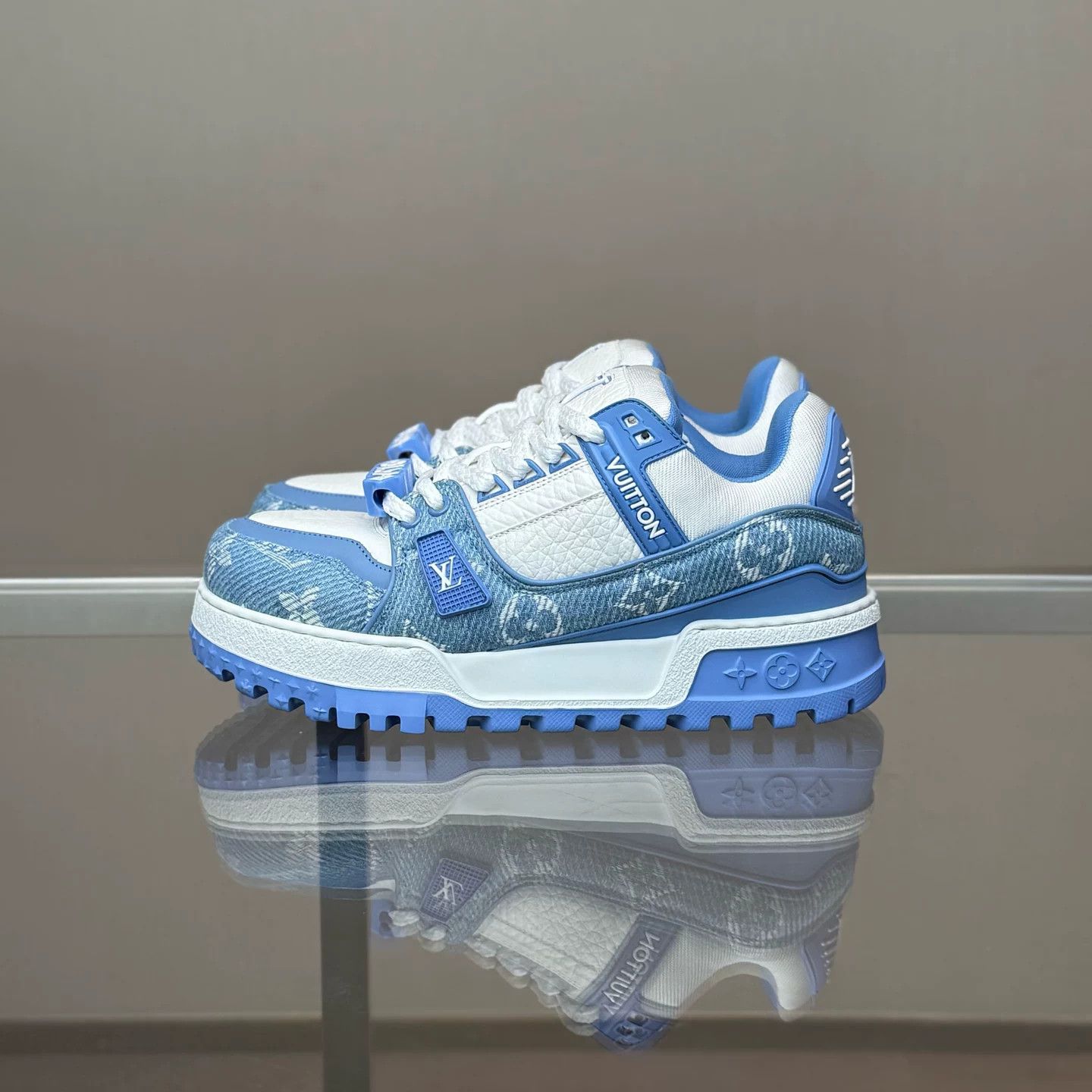 Louis Vuitton Louis Vuitton LV Trainer Maxi Sneakers Size US 7 / IT 37 - 5 Thumbnail
