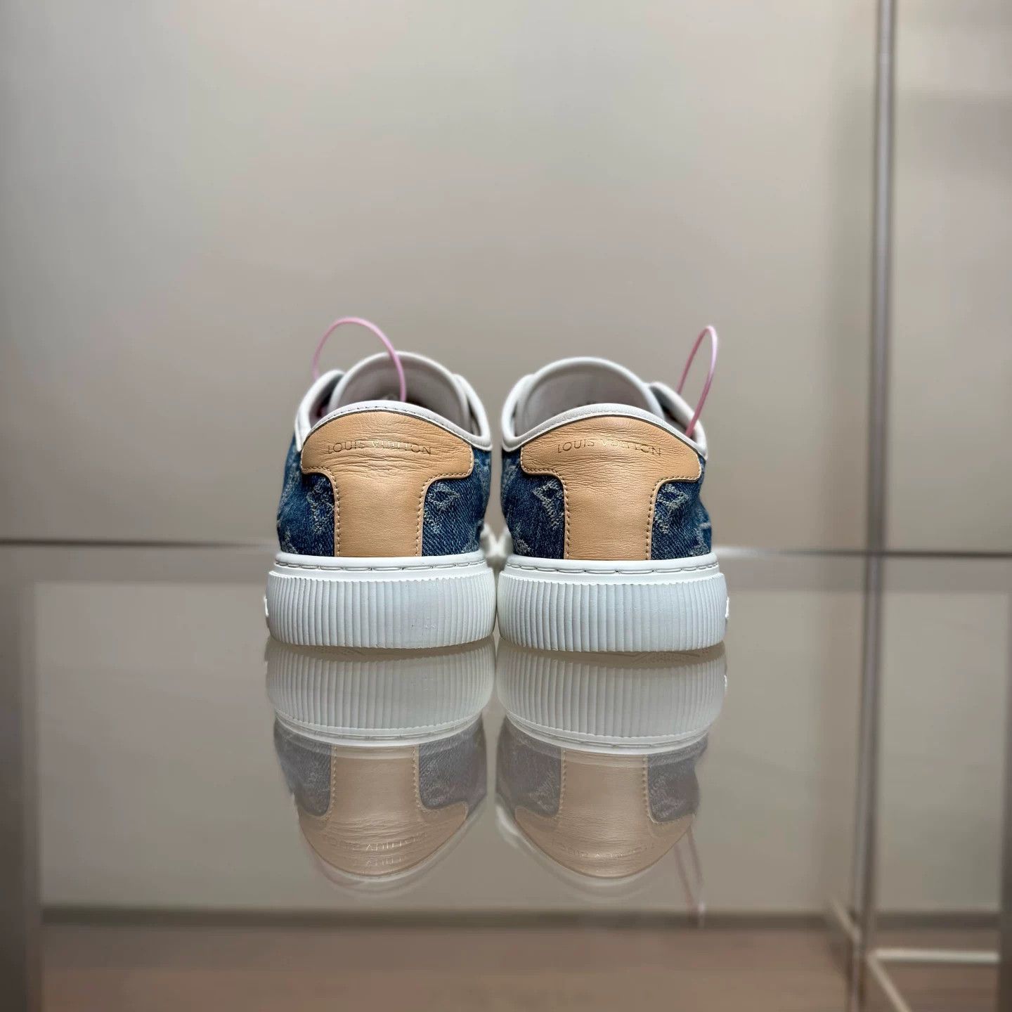 Louis Vuitton Louis Vuitton Lagoon Denim Monogram Sneakers Size US 5.5 / IT 35.5 - 4 Thumbnail