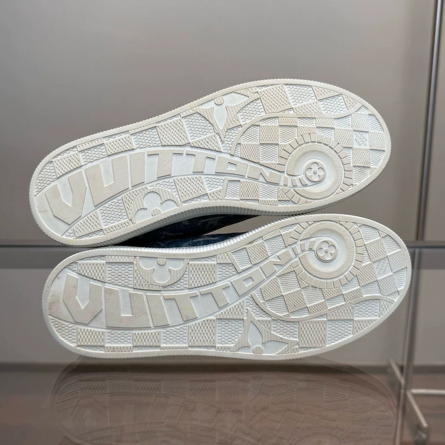 Louis Vuitton Louis Vuitton Lagoon Denim Monogram Sneakers Size US 5.5 / IT 35.5 - 7 Thumbnail