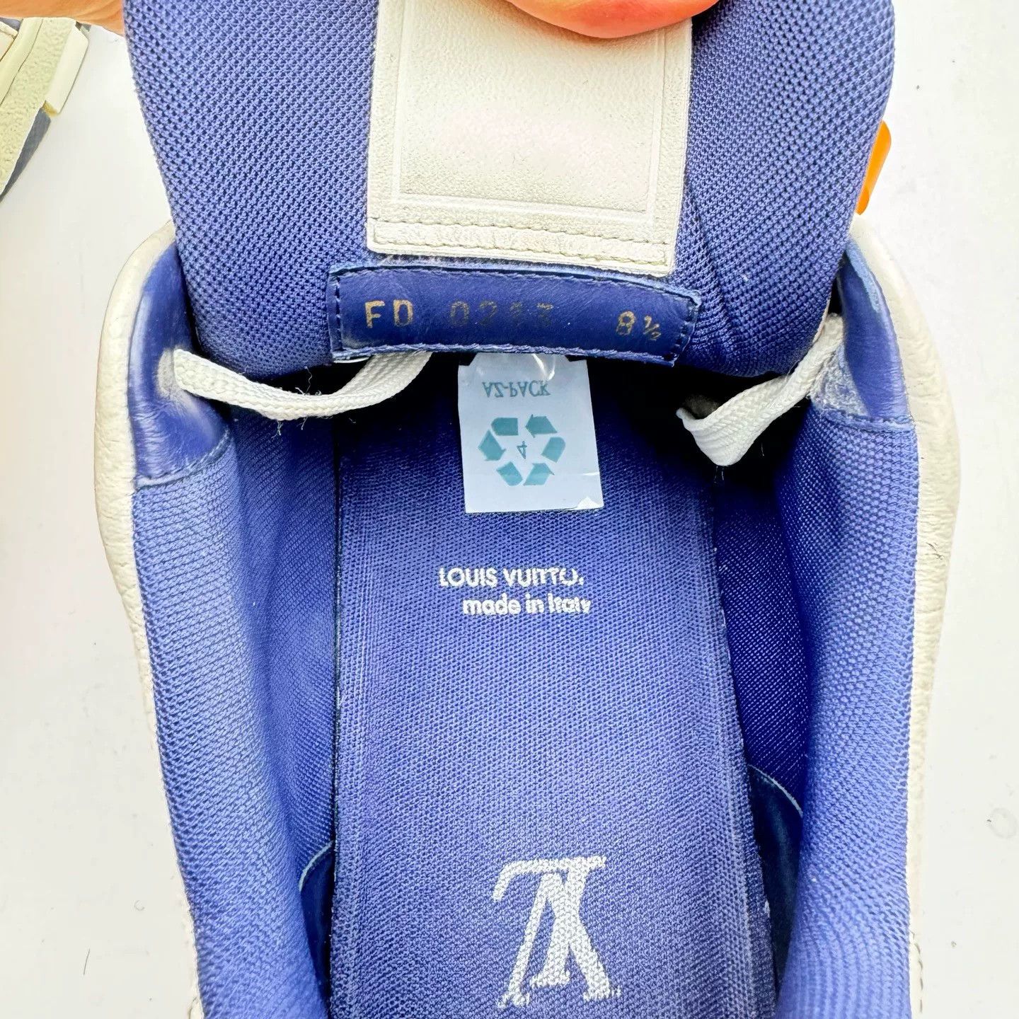 Louis Vuitton LV Trainer White Blue Size 42.5 Size US 9.5 / EU 42-43 - 7 Thumbnail