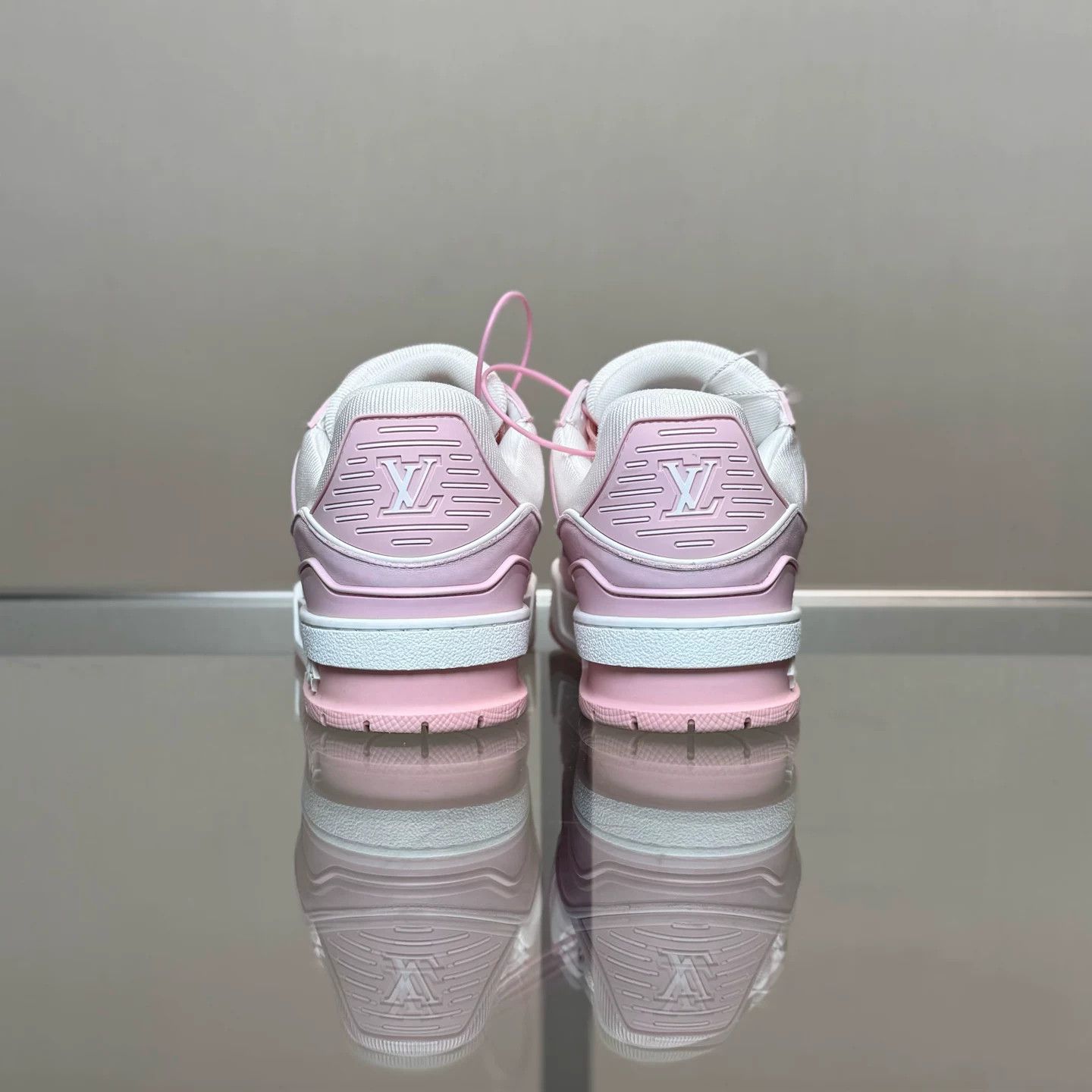 Louis Vuitton Louis Vuitton LV Trainer 25 New Pink White Size US 5.5 / IT 35.5 - 4 Thumbnail