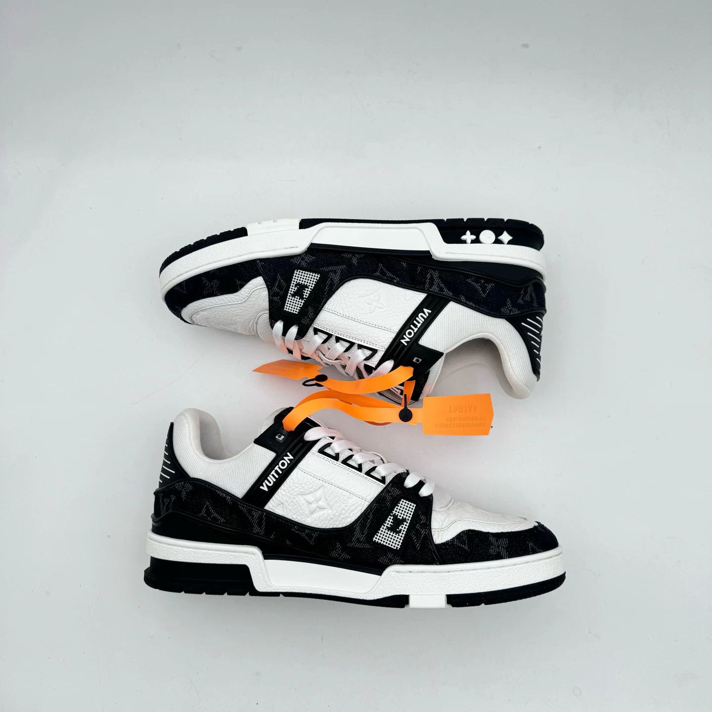 Louis Vuitton LV Trainer 41 Black White Oxblood Size US 8 / EU 41 - 4 Thumbnail