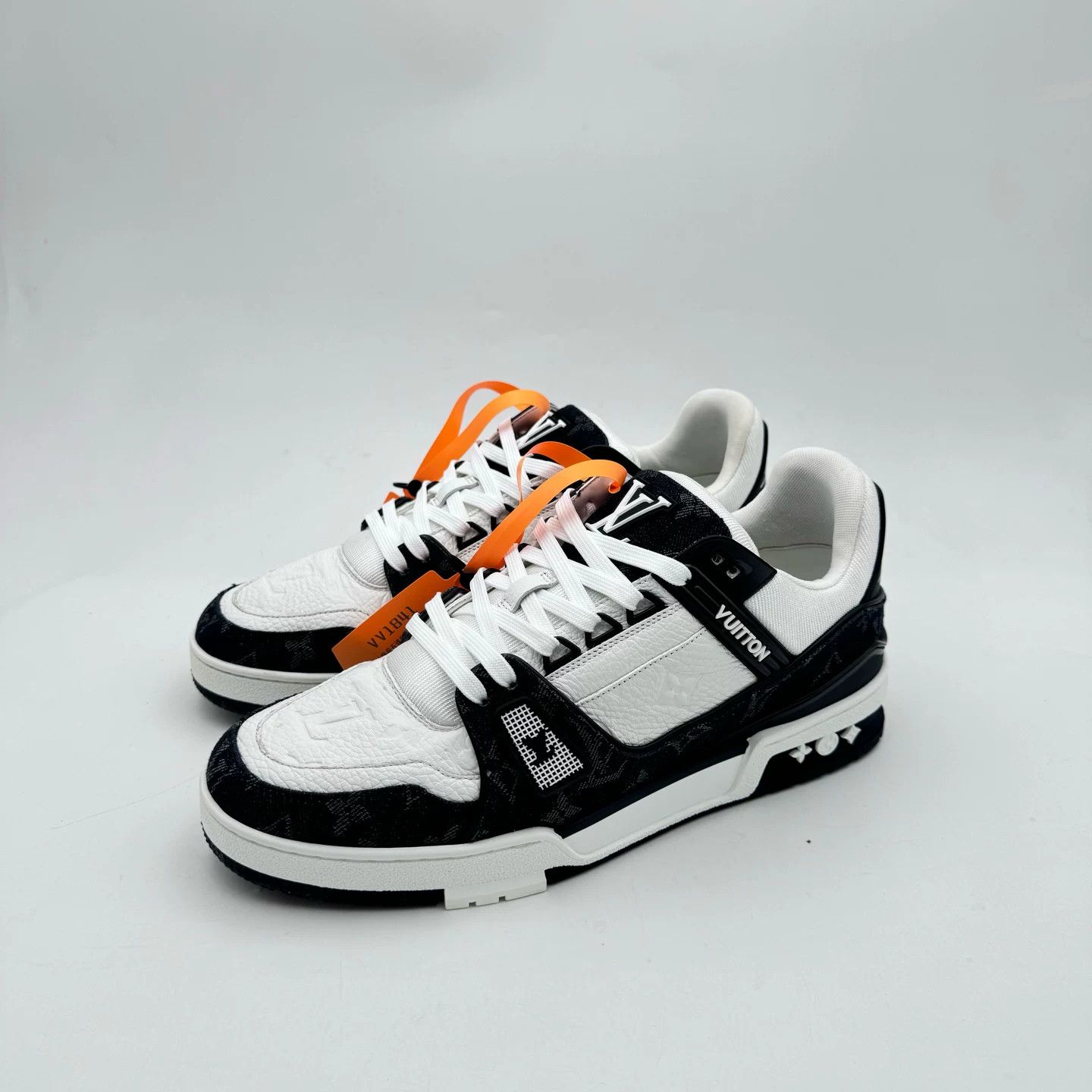 Louis Vuitton LV Trainer 41 Black White Oxblood Size US 8 / EU 41 - 2 Thumbnail