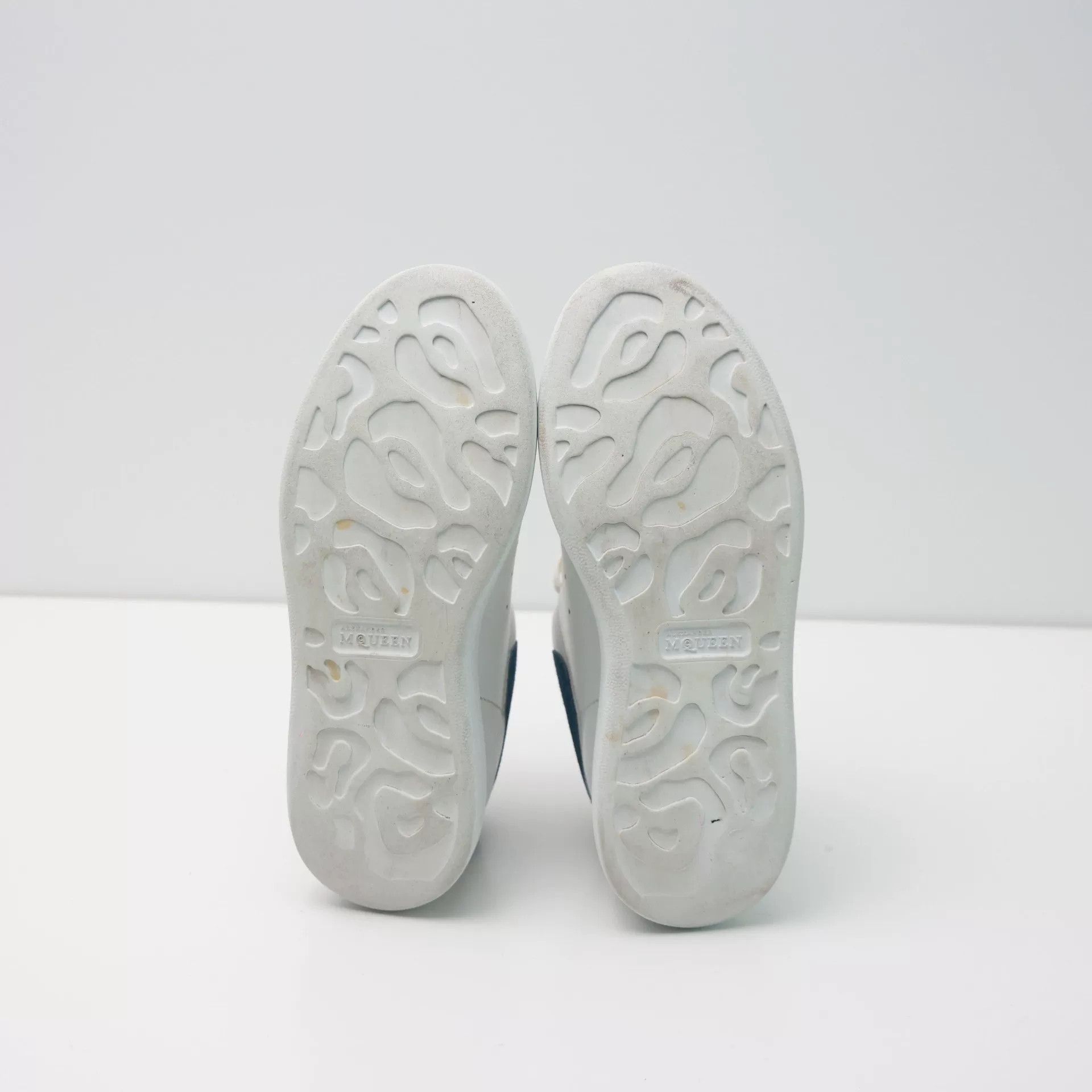 Alexander McQueen Alexander McQueen Haze Blue Sneakers Size US 5.5 / IT 35.5 - 5 Thumbnail