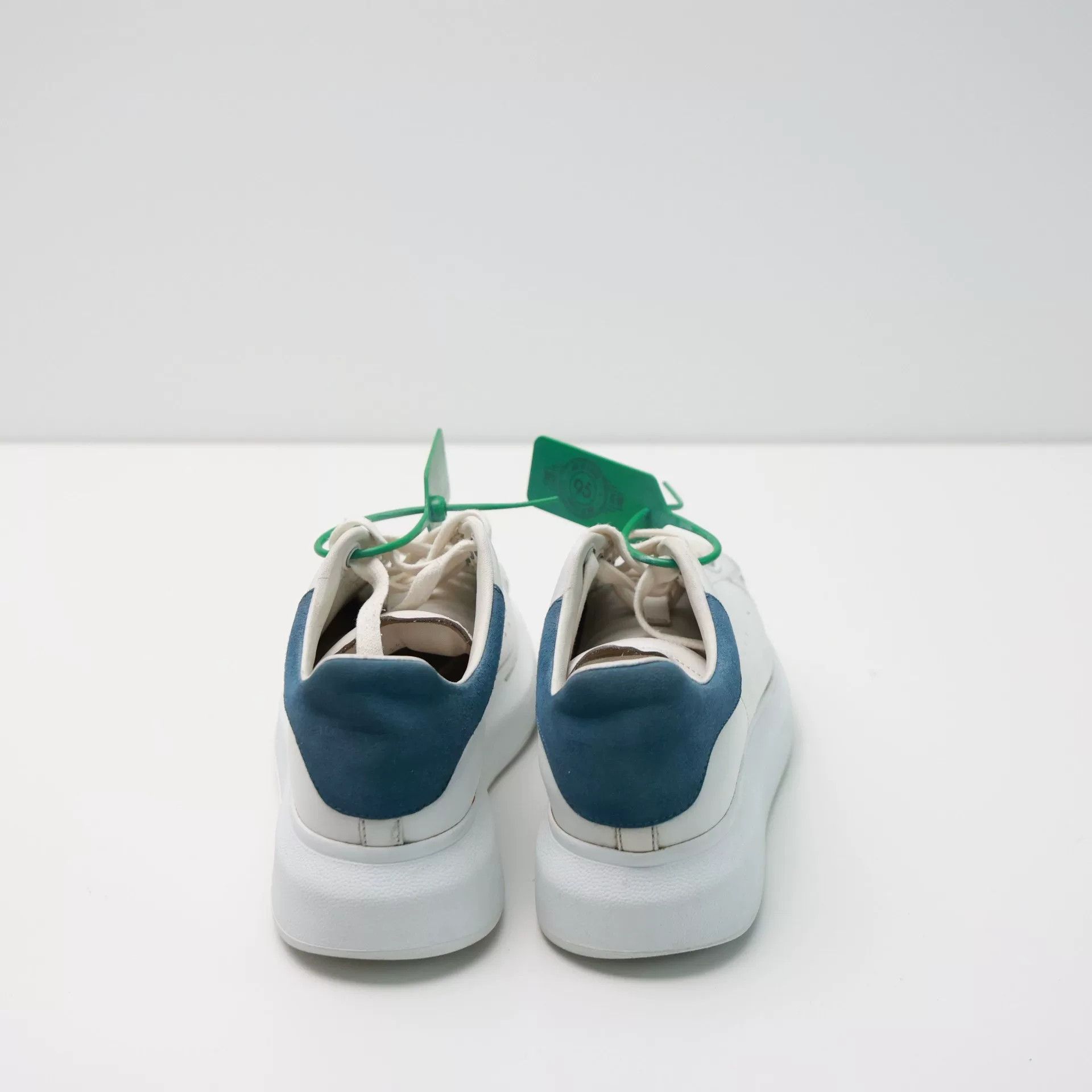 Alexander McQueen Alexander McQueen Haze Blue Sneakers Size US 5.5 / IT 35.5 - 4 Thumbnail