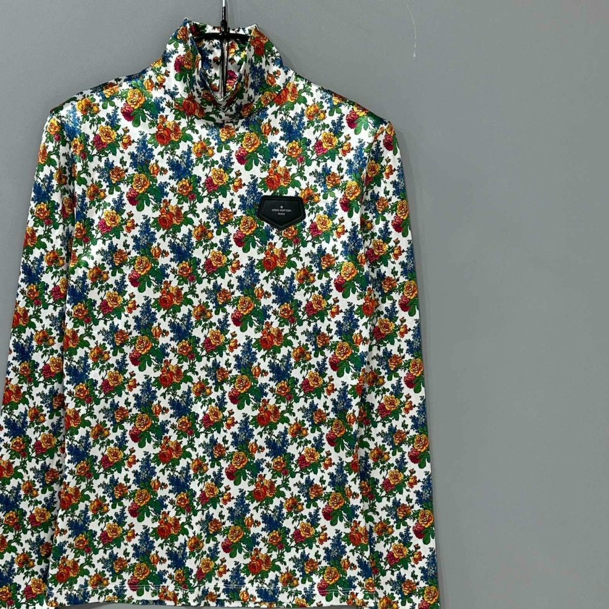 Louis Vuitton Louis Vuitton Floral Long-Sleeve Top Size M / US 6-8 / IT 42-44 - 2 Thumbnail
