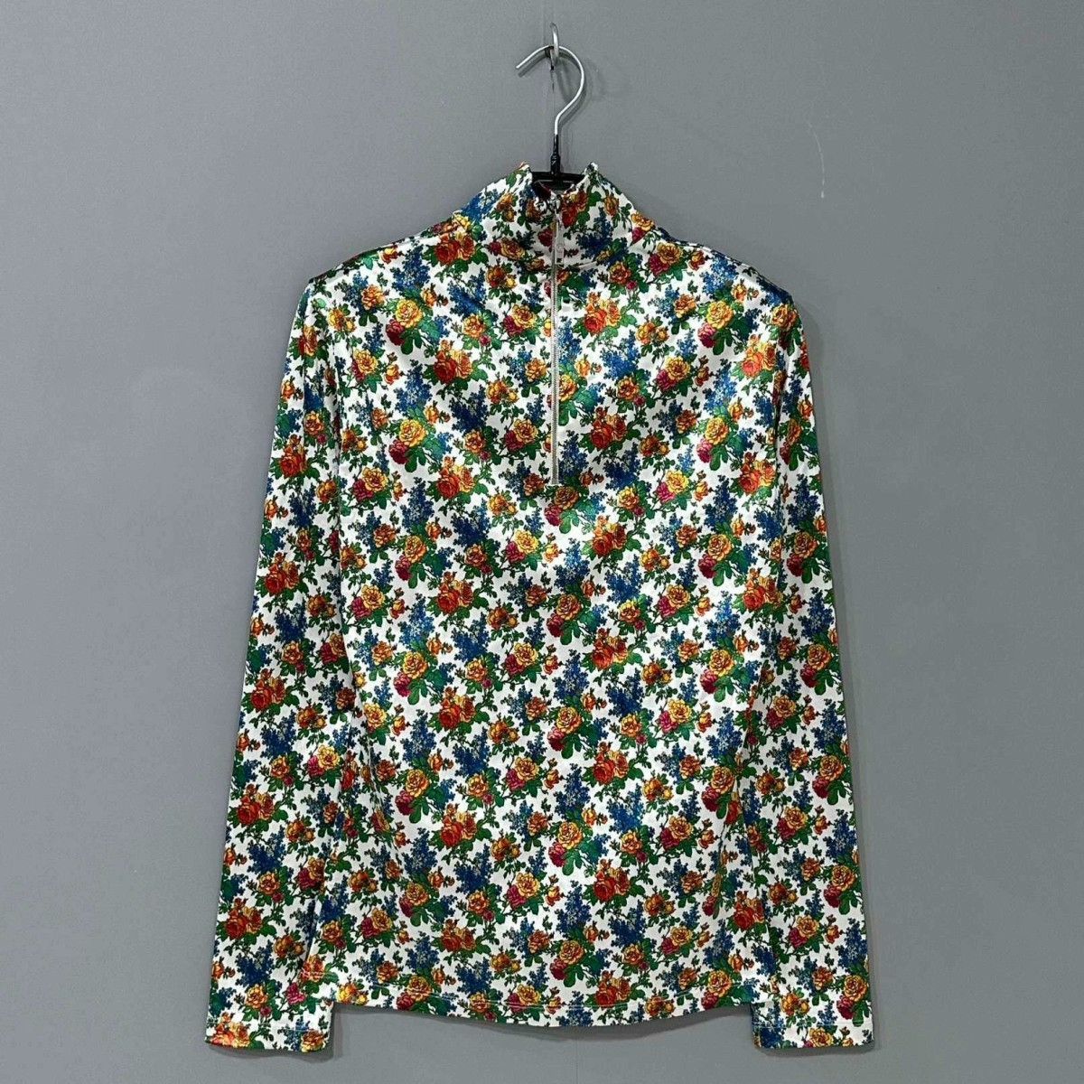 Louis Vuitton Louis Vuitton Floral Long-Sleeve Top Size M / US 6-8 / IT 42-44 - 3 Thumbnail