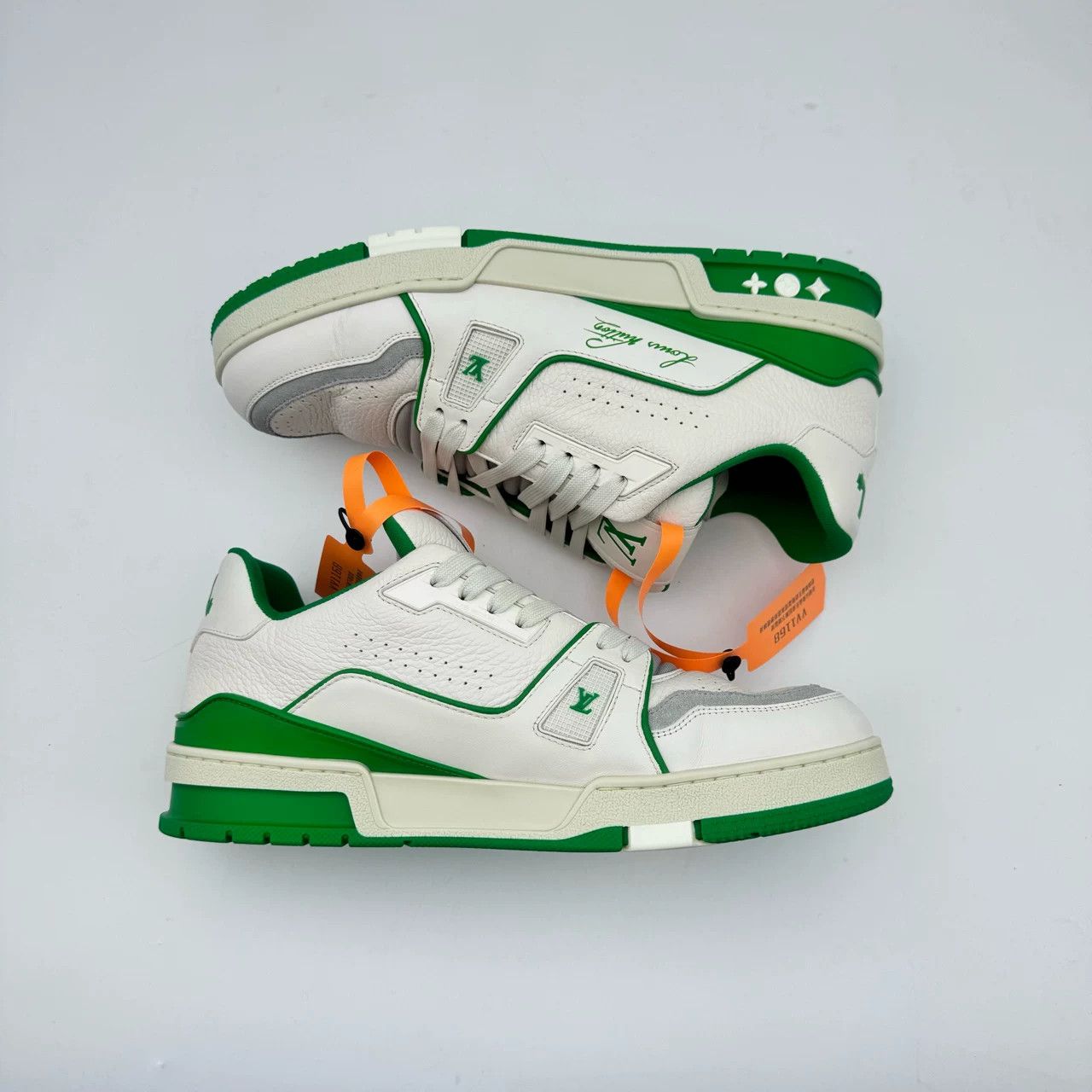 Louis Vuitton LV White Green Trainer Sneakers Size 42.5 Size US 9.5 / EU 42-43 - 4 Thumbnail