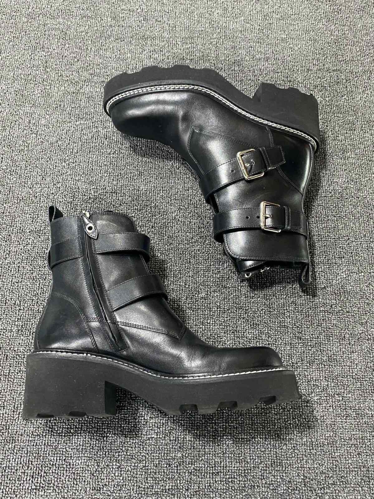 Louis Vuitton Louis Vuitton Black Leather Strapped Short Boots Size US 7 / IT 37 - 2 Thumbnail