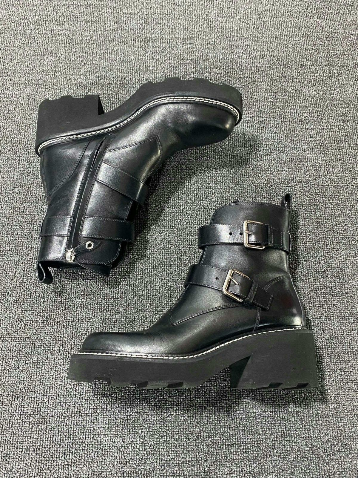 Louis Vuitton Louis Vuitton Black Leather Strapped Short Boots Size US 7 / IT 37 - 3 Thumbnail