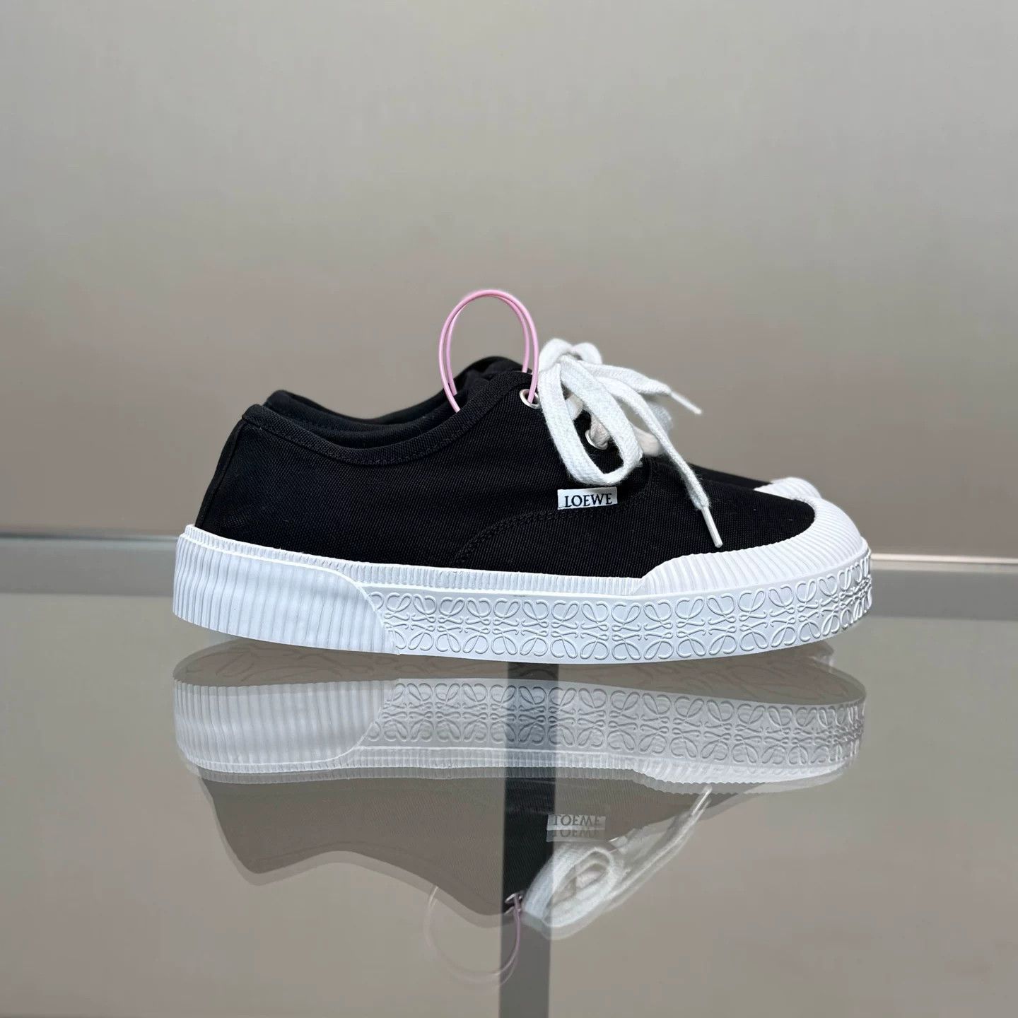 Loewe LOEWE Terra Vulca Chunky Sneakers Size US 6 / IT 36 - 3 Thumbnail