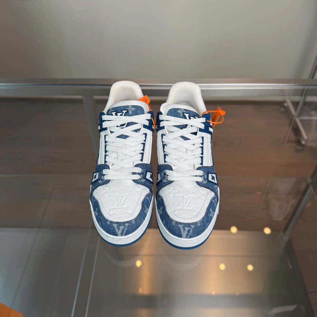 Louis Vuitton Louis Vuitton LV Trainer White Blue Denim Size US 10 / EU 43 - 6 Thumbnail