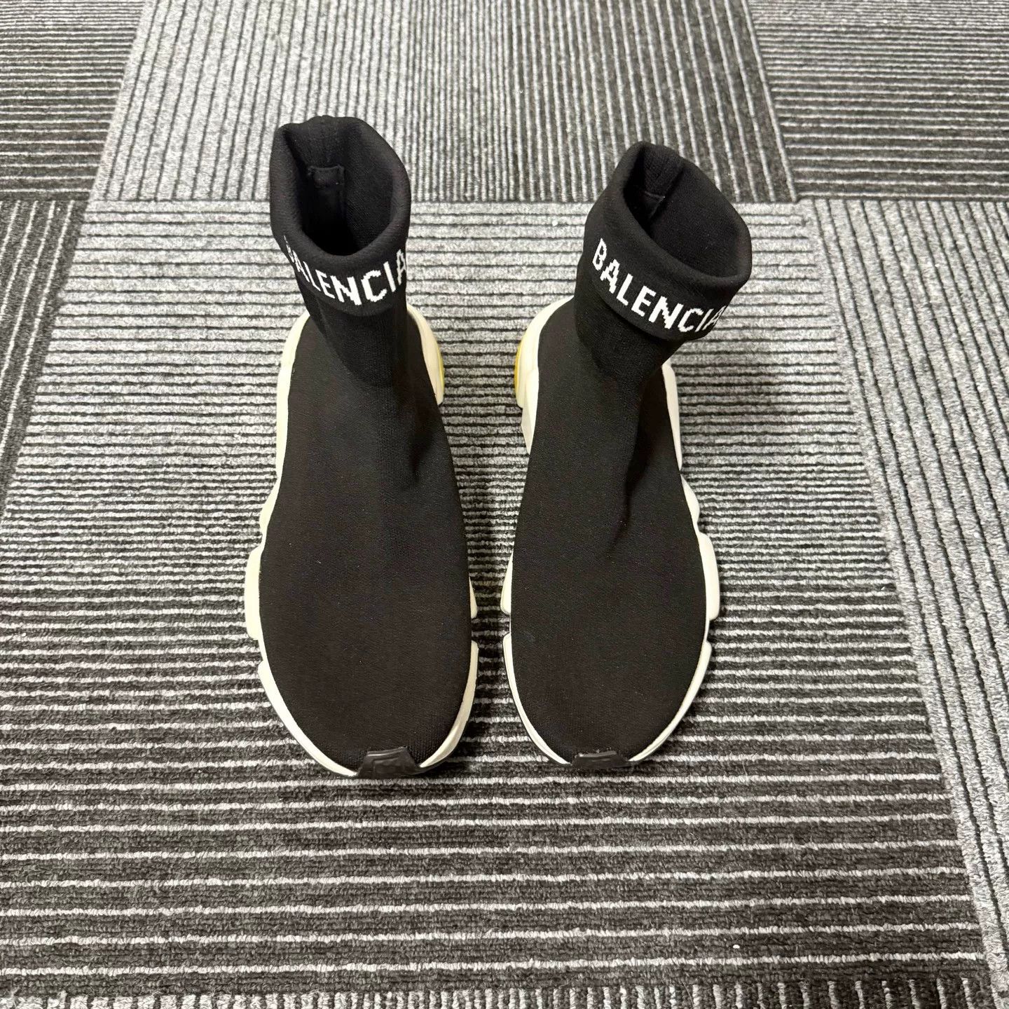 Balenciaga Balenciaga Sock Shoes Size 44 Size US 10 / EU 43 - 2 Thumbnail