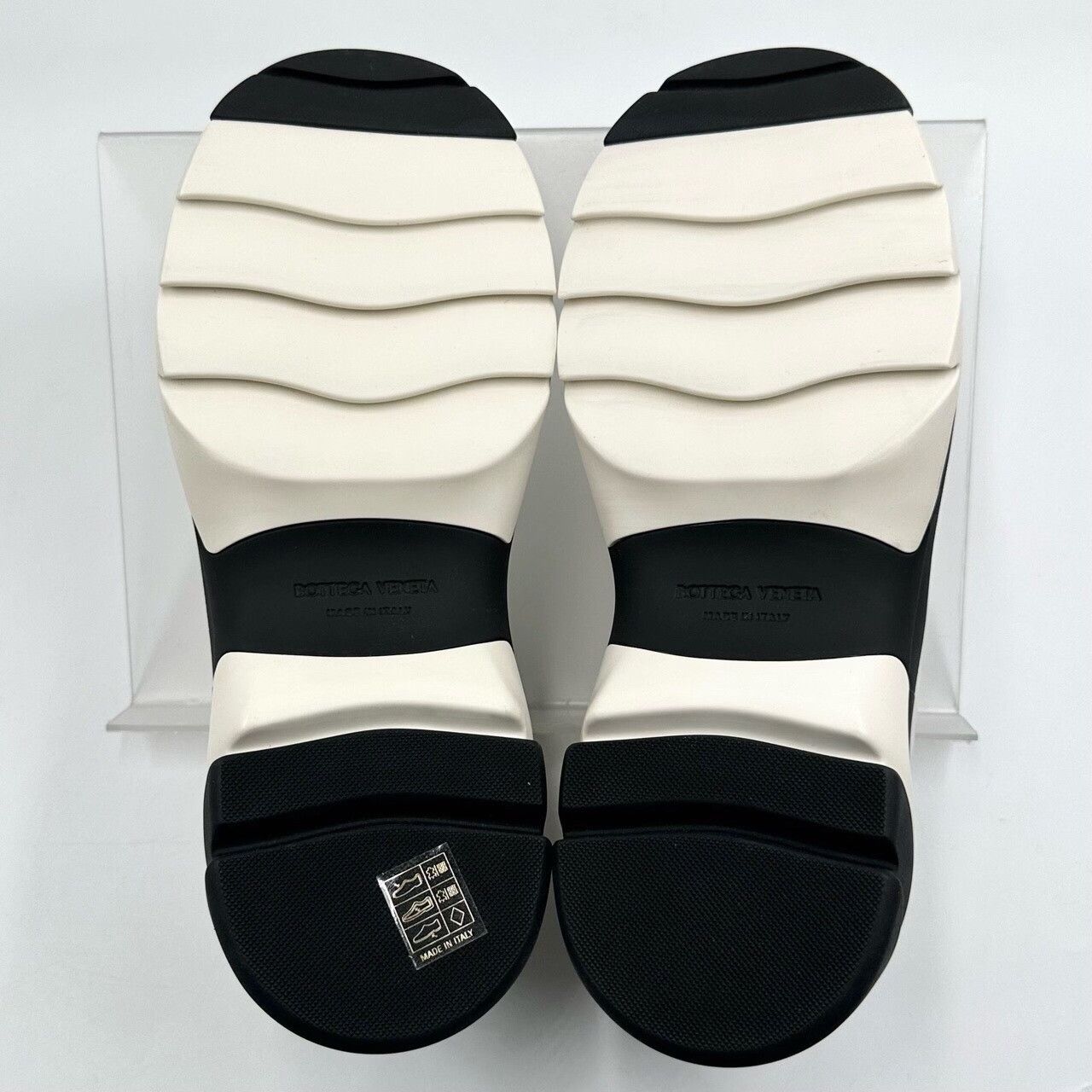 Bottega Veneta Bottega Veneta Flash White Slip-on Sneakers Size US 10 / EU 43 - 7 Thumbnail